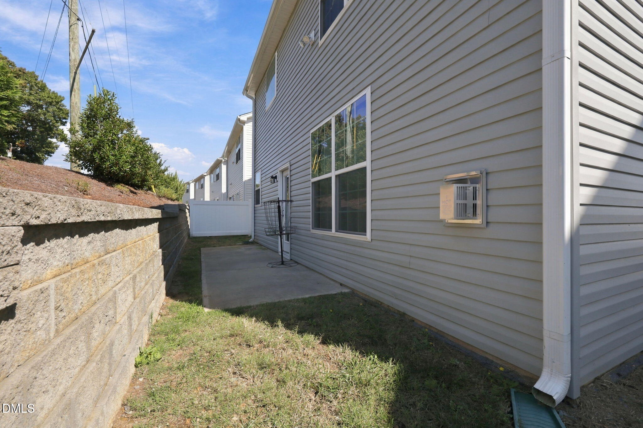 2170 Campbell Loop Property Photo 28