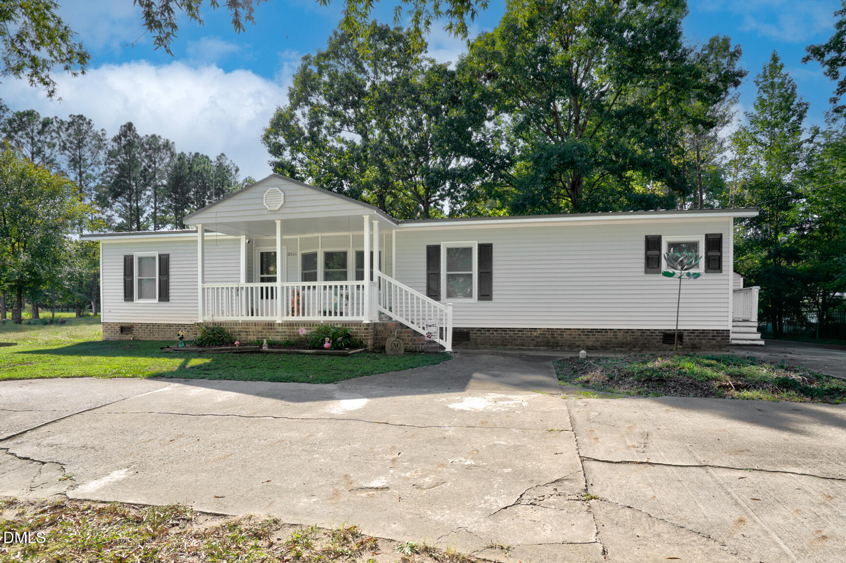 2816 Deer Run Property Photo 1