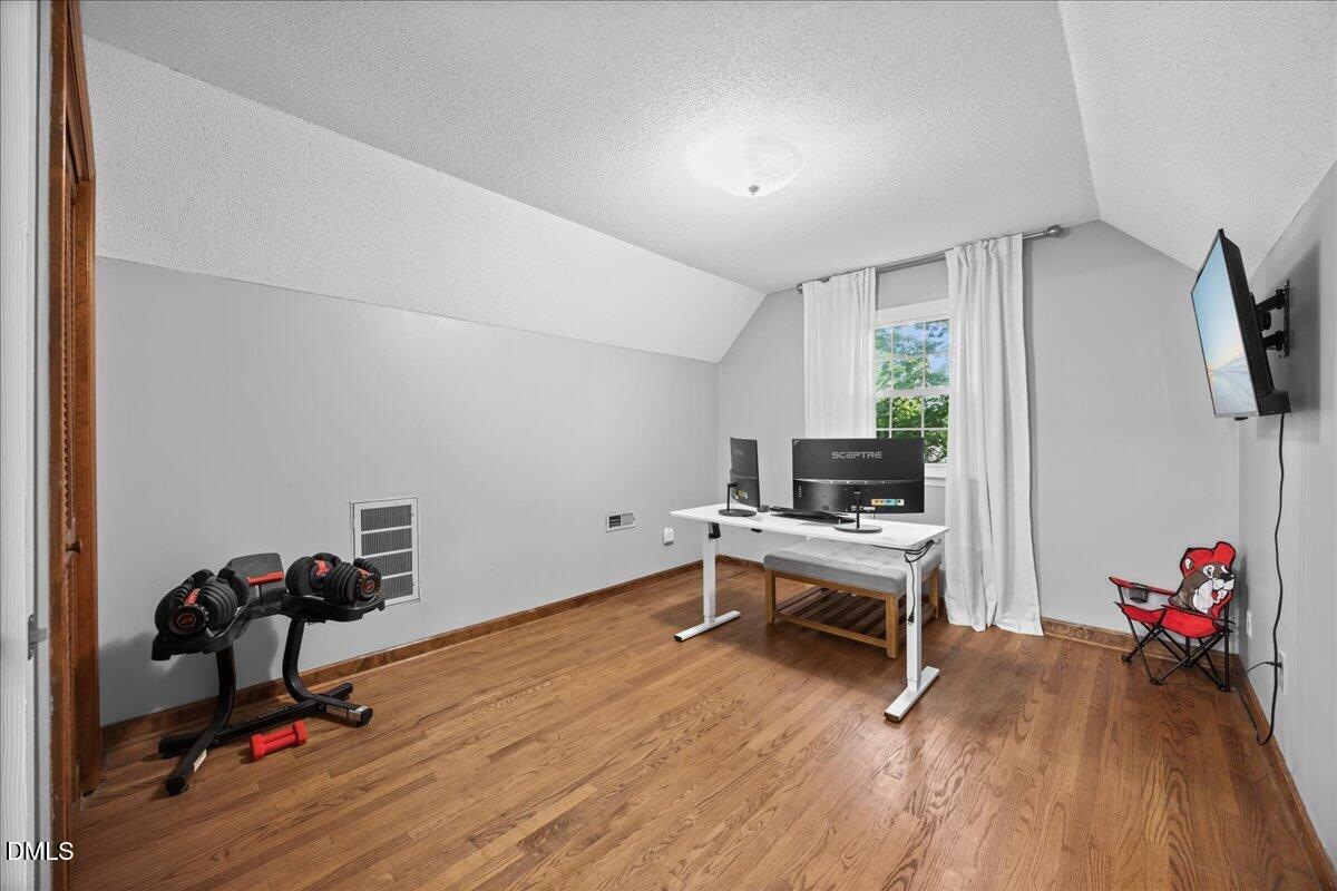300 Burkwood Lane Property Photo 20