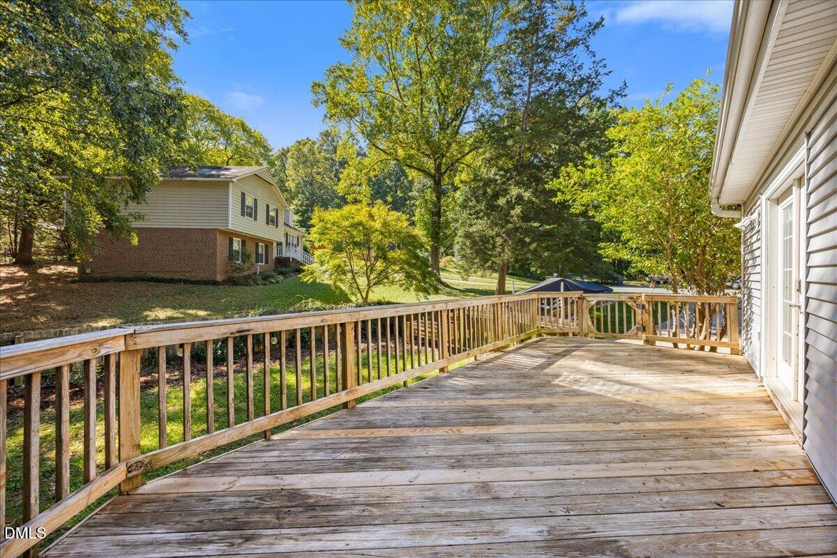 300 Burkwood Lane Property Photo 25