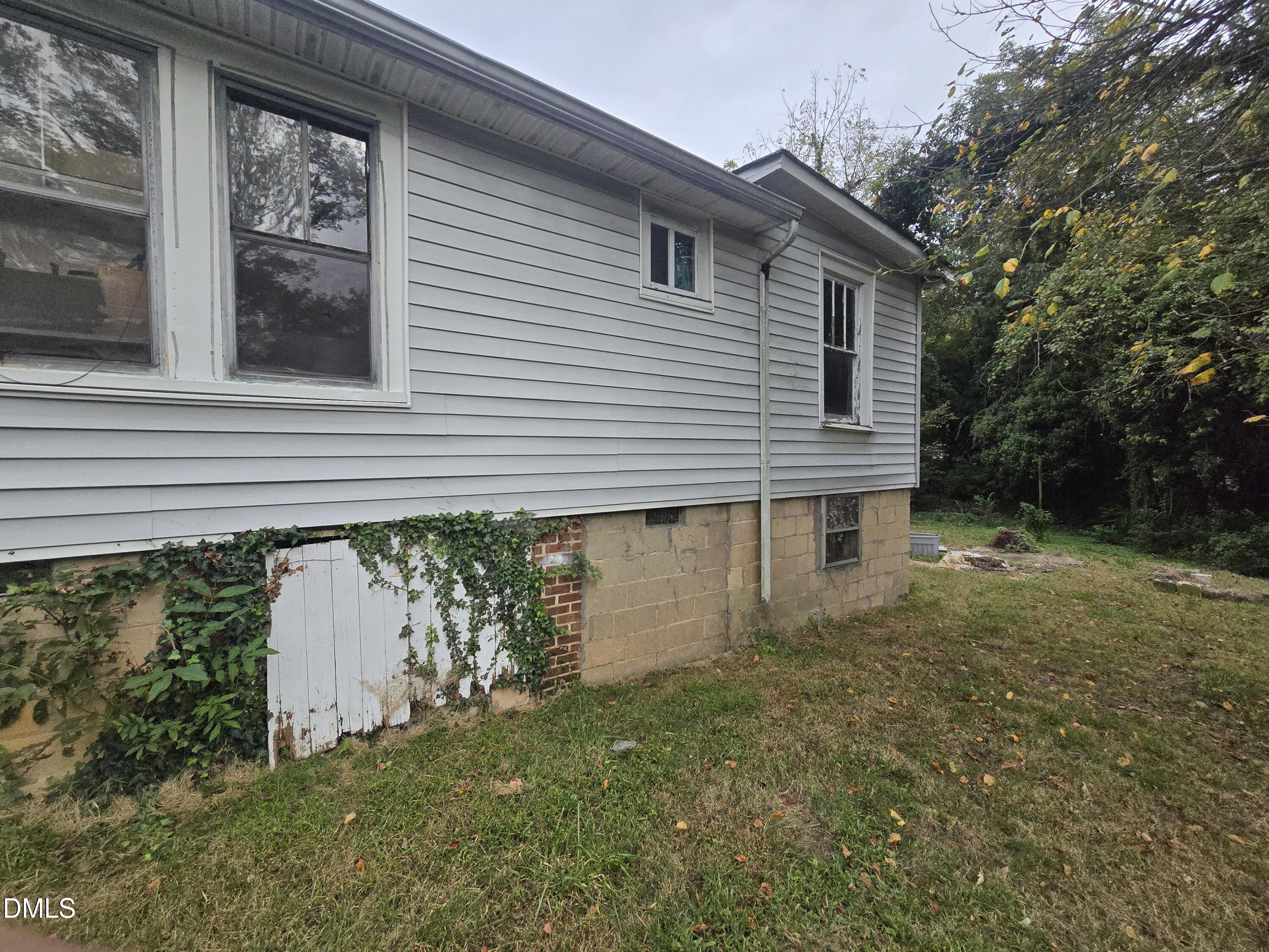 409 W Willis Avenue Property Photo 2