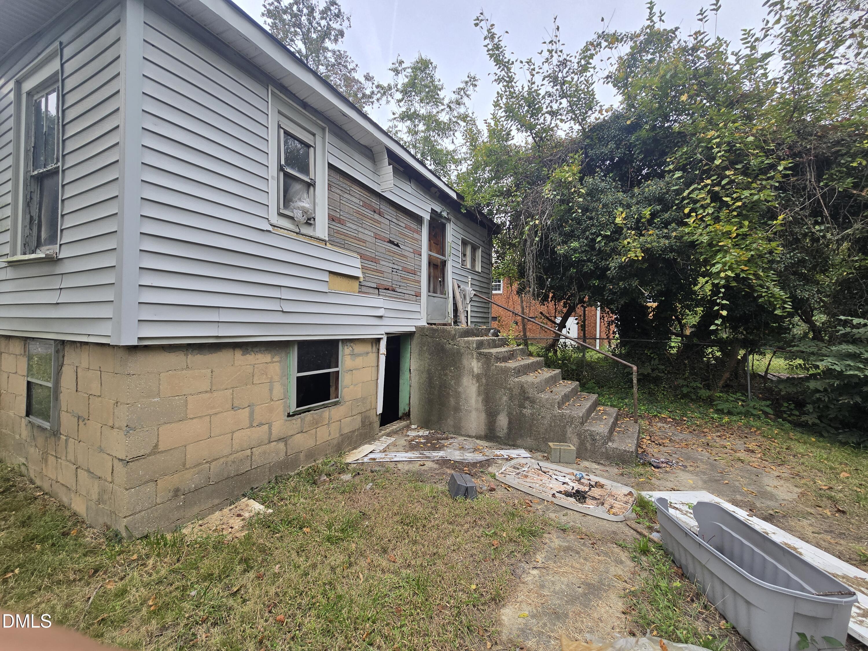 409 W Willis Avenue Property Photo 3