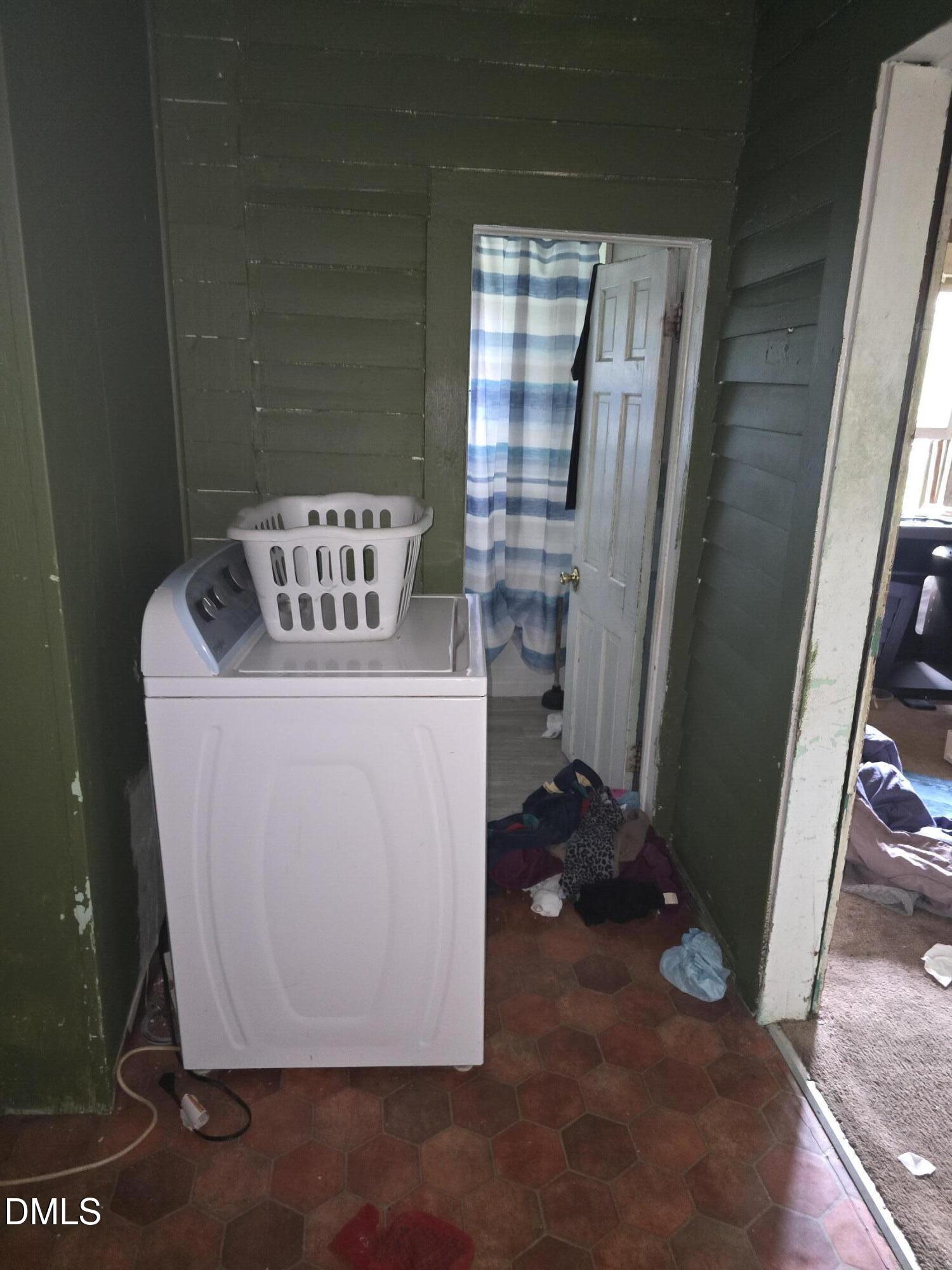 409 W Willis Avenue Property Photo 7