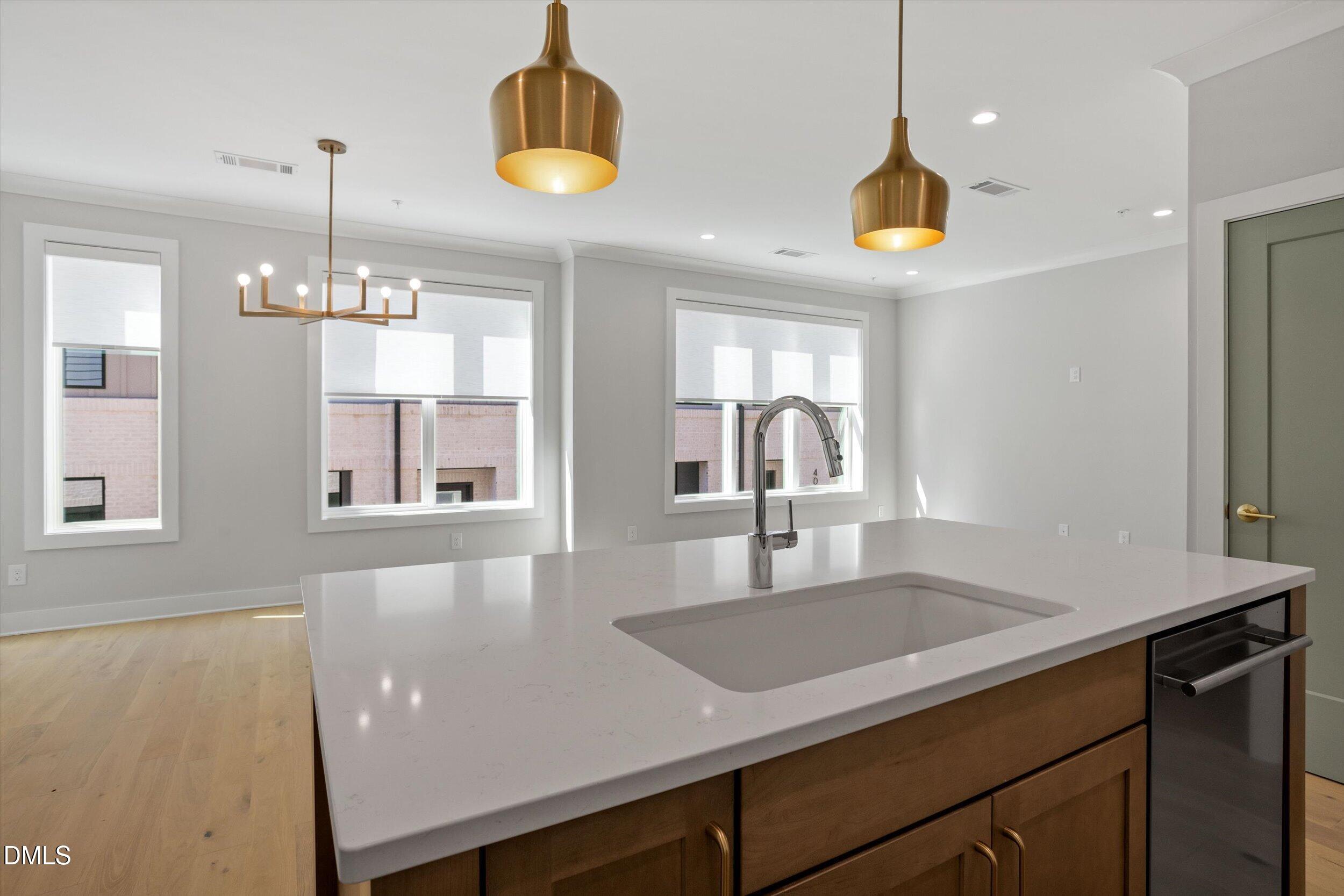 807 Niantic Street Property Photo 15