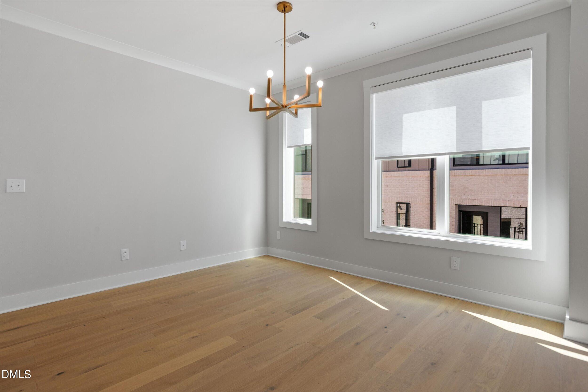 807 Niantic Street Property Photo 20