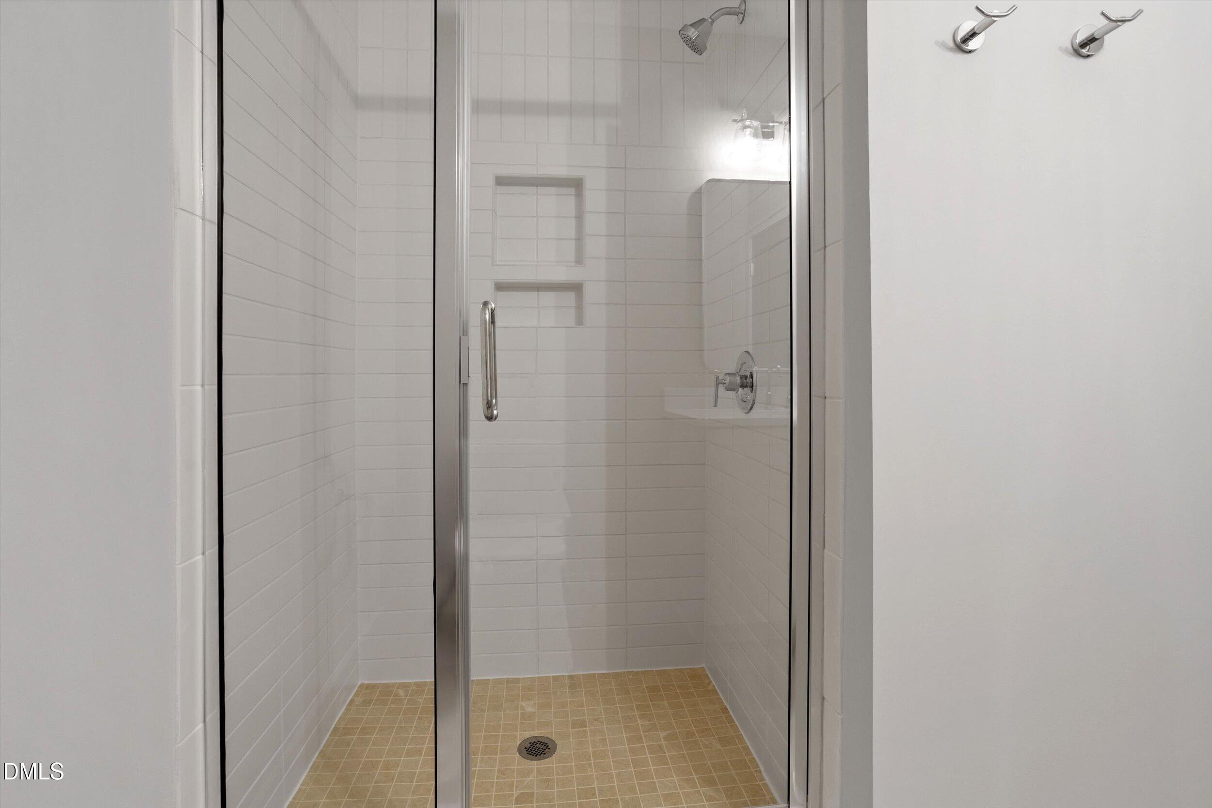 807 Niantic Street Property Photo 26