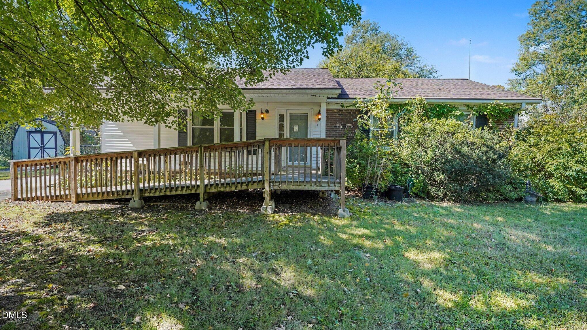 1240 Castlegate Court Property Photo 1