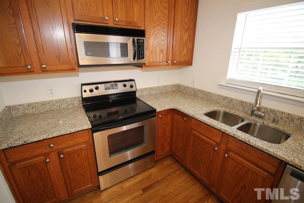 253 Joshua Glen Lane Property Photo 5