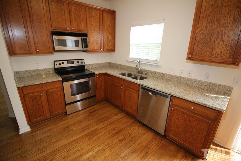 253 Joshua Glen Lane Property Photo 6