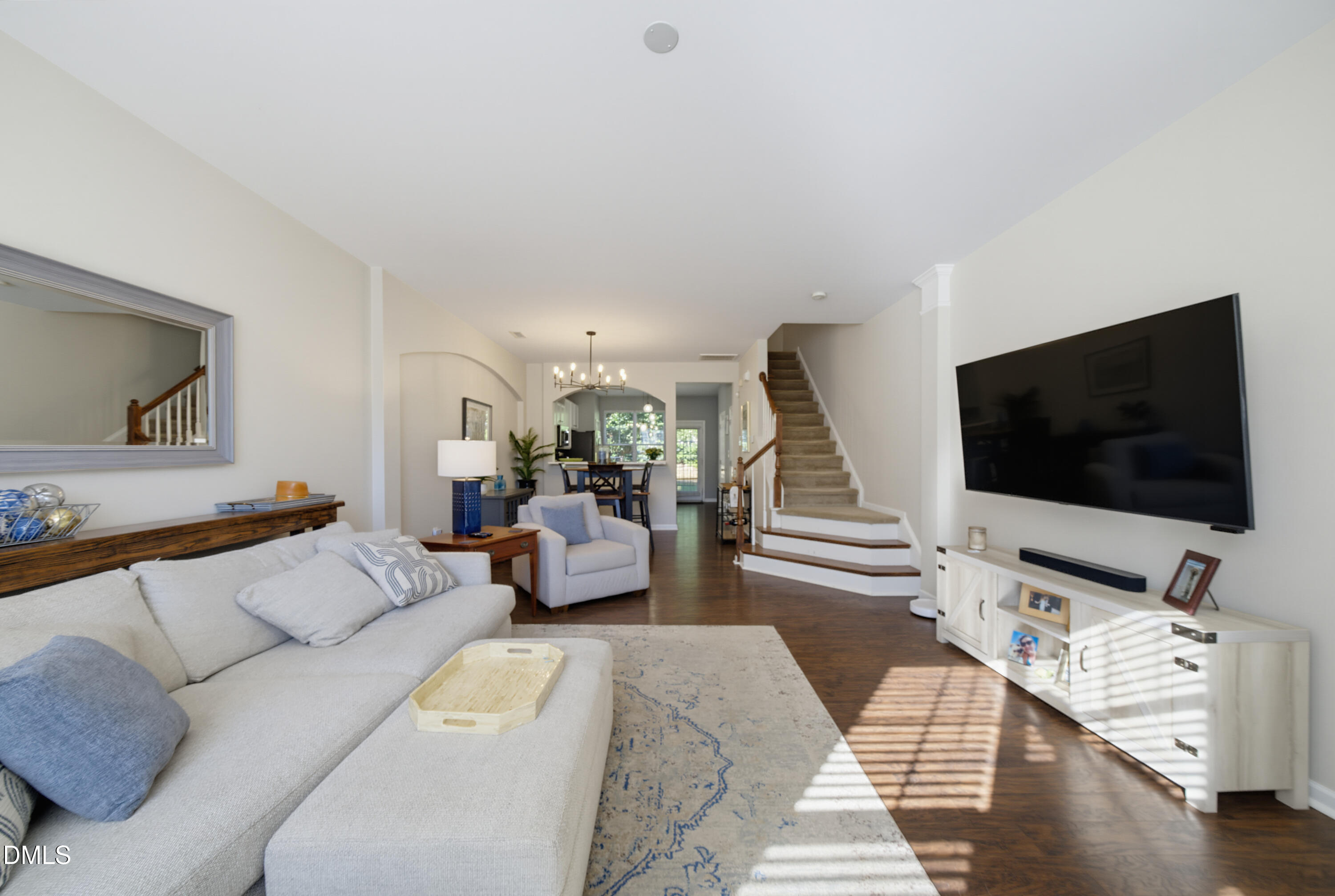 8725 Camden Park Drive Property Photo 5