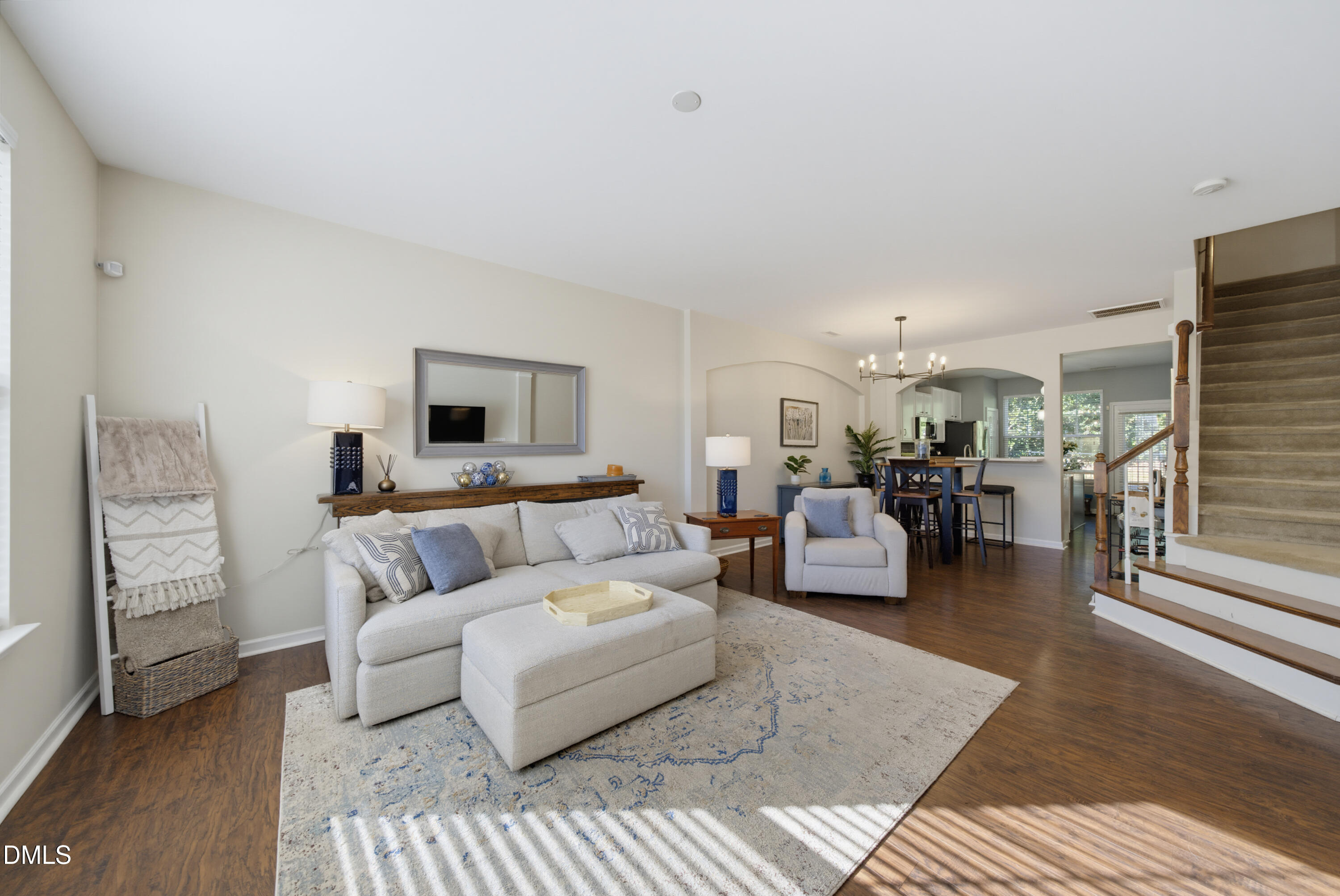 8725 Camden Park Drive Property Photo 6