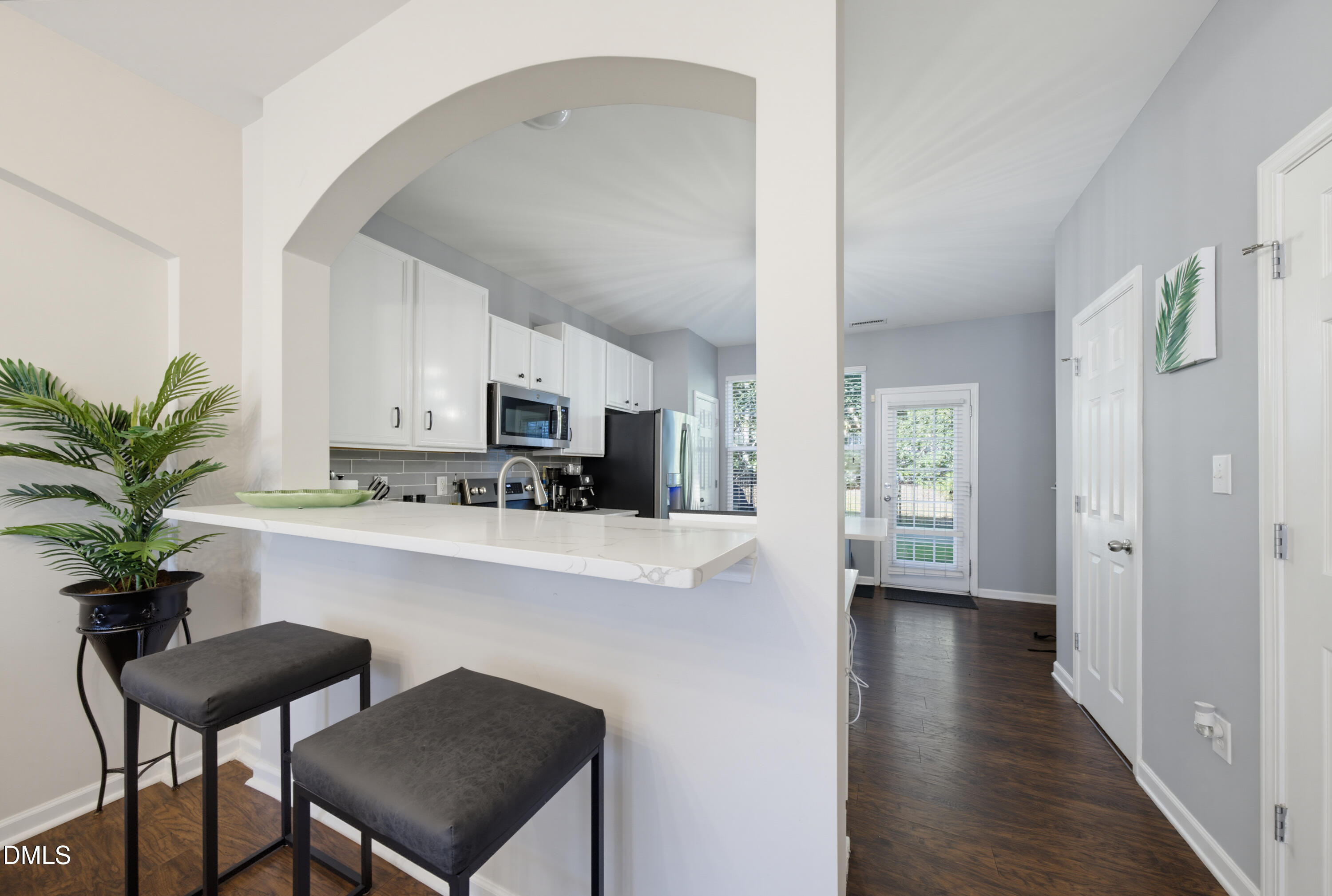 8725 Camden Park Drive Property Photo 9