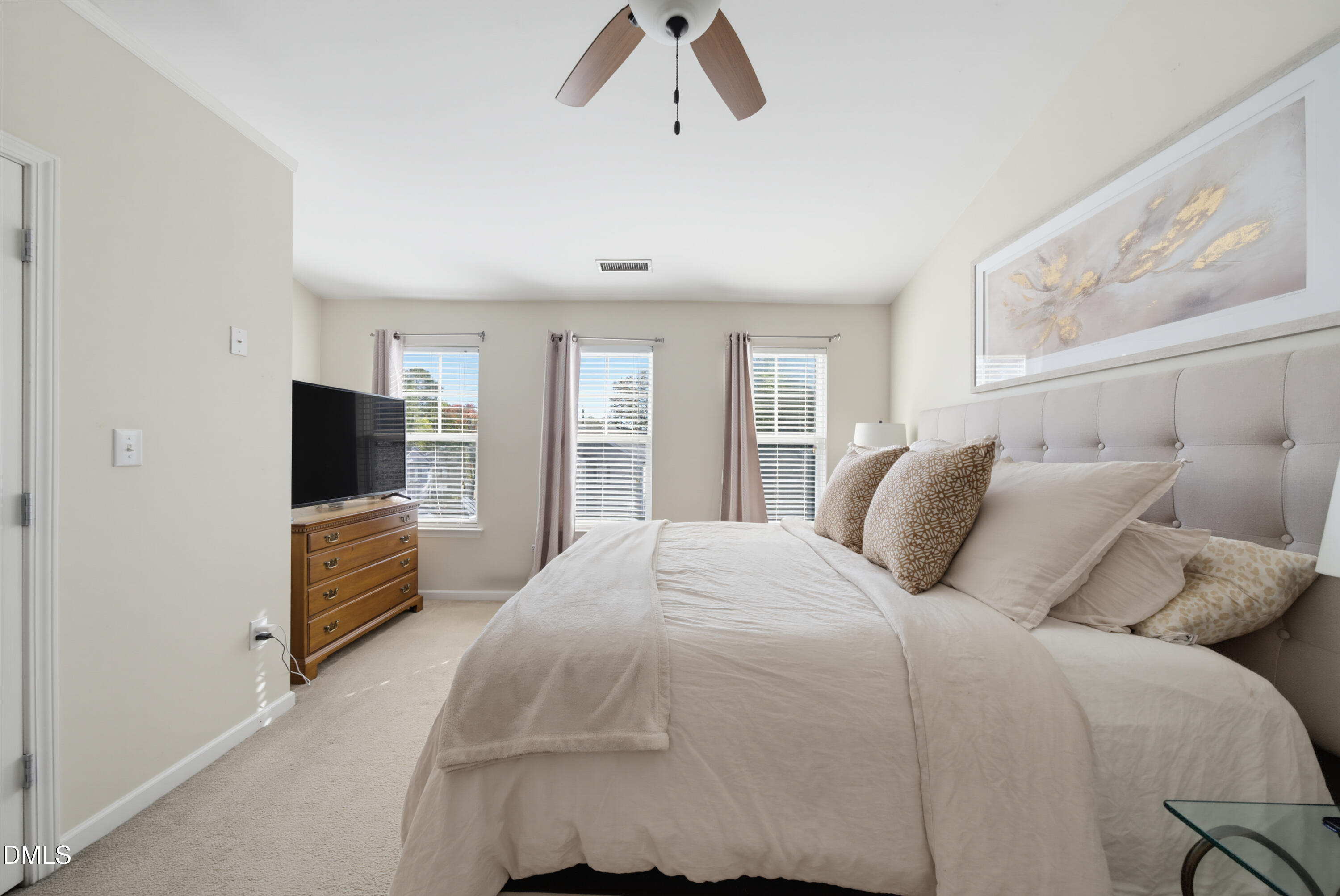 8725 Camden Park Drive Property Photo 17