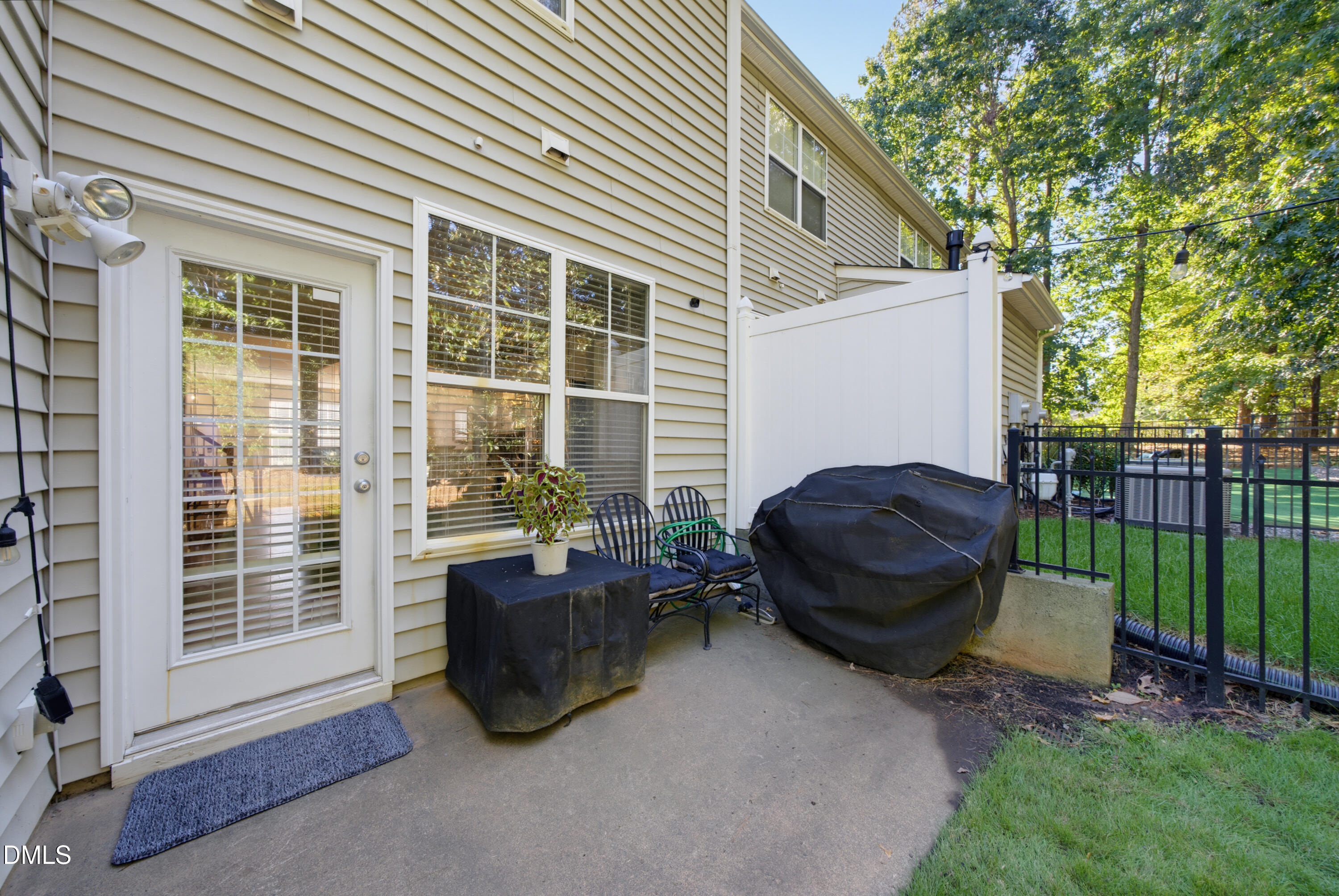 8725 Camden Park Drive Property Photo 23
