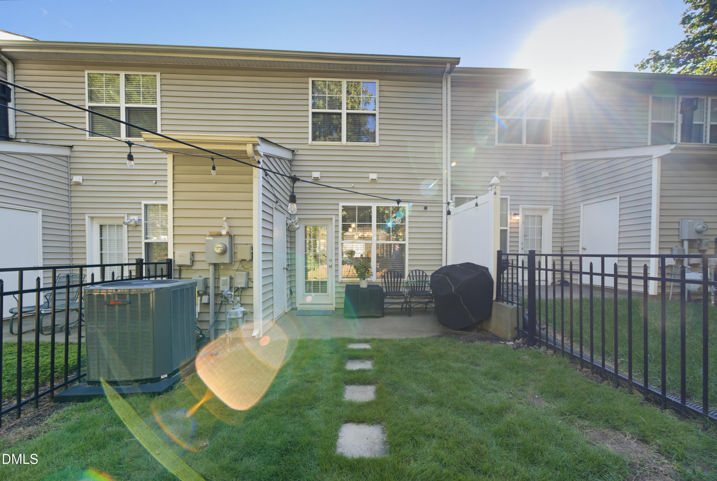 8725 Camden Park Drive Property Photo 25