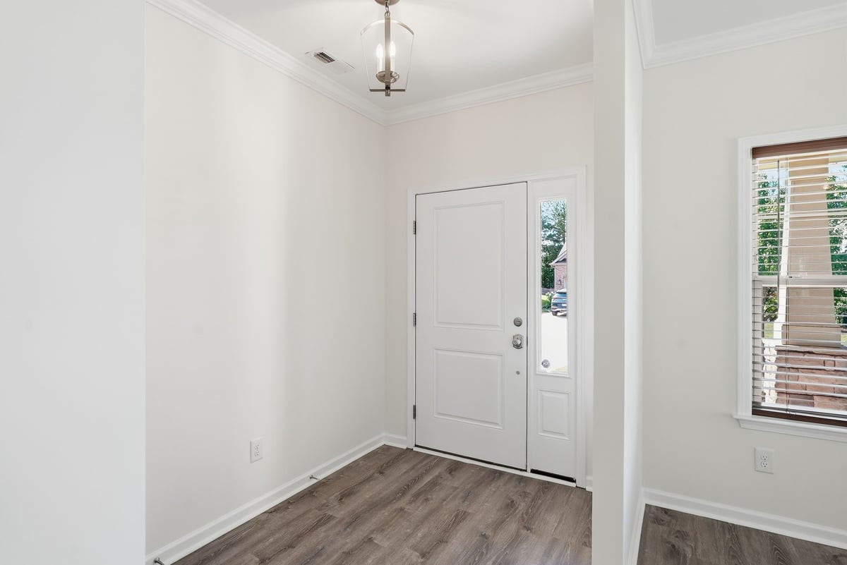 1017 Old Baron Drive Property Photo 4