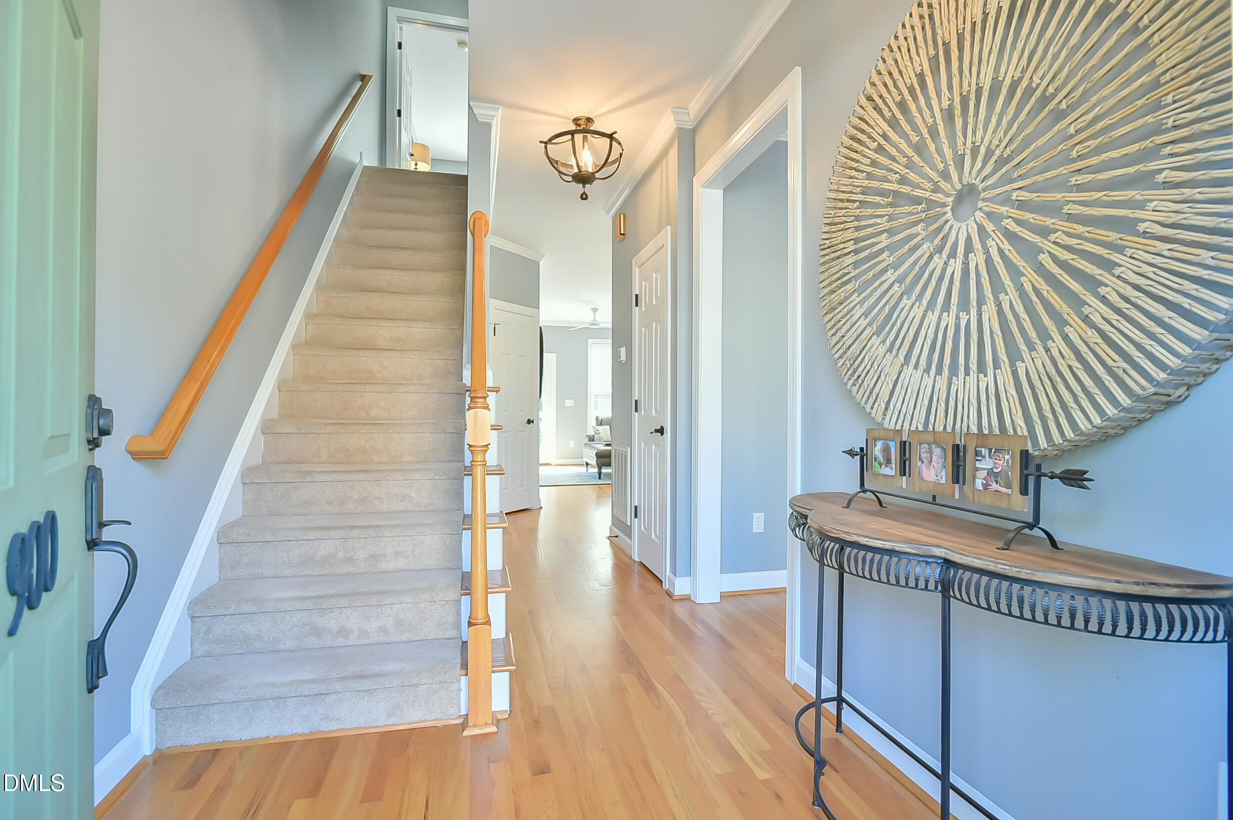 900 Edgewater Circle Property Photo 2