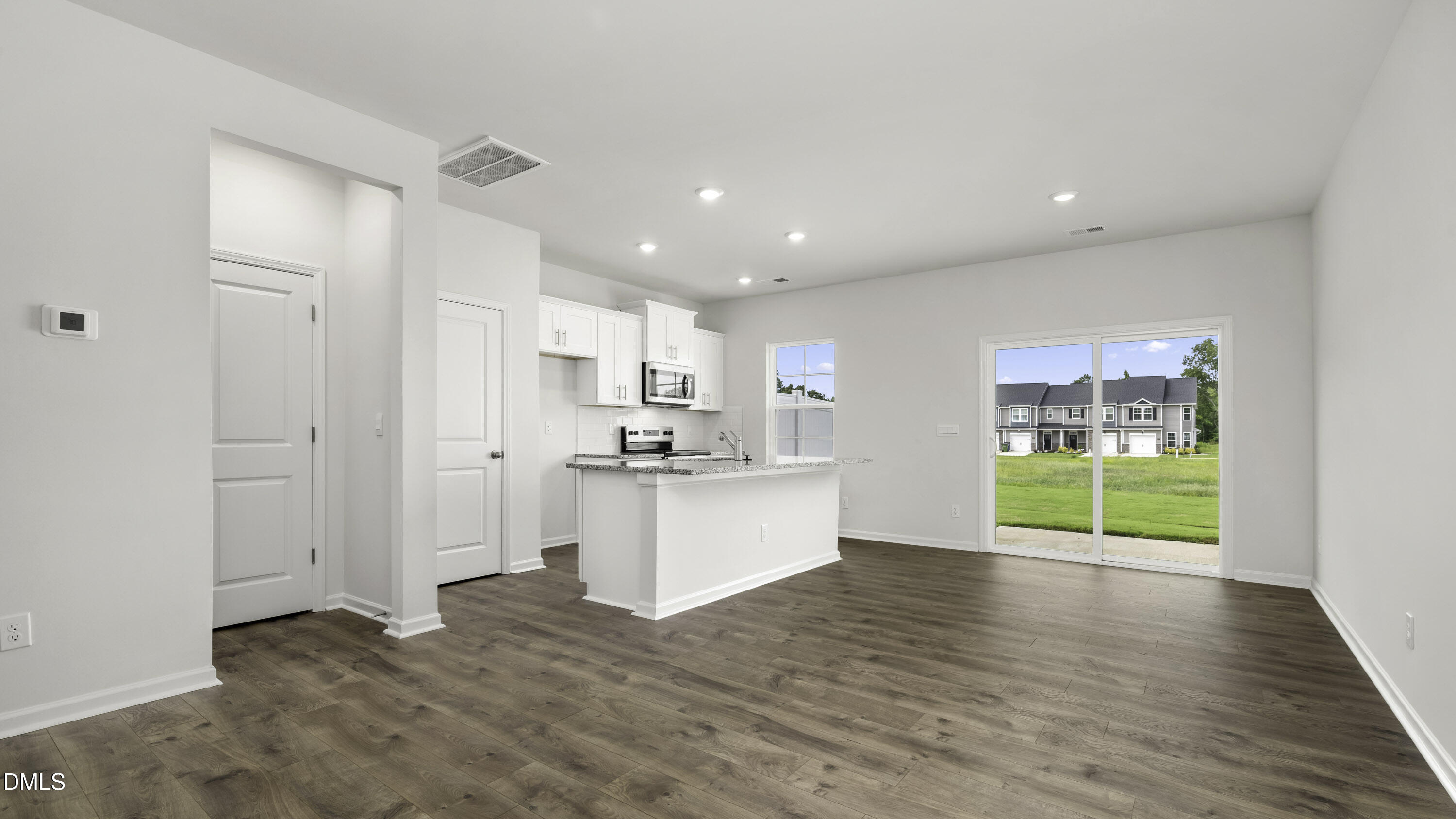 817 Gaelic Drive Property Photo 2