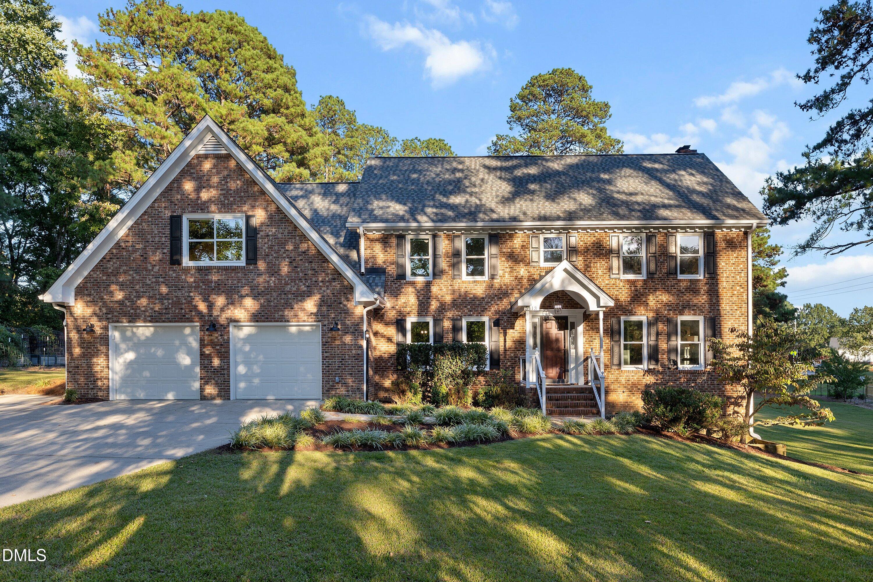 5413 W Oaks Drive Property Photo 1