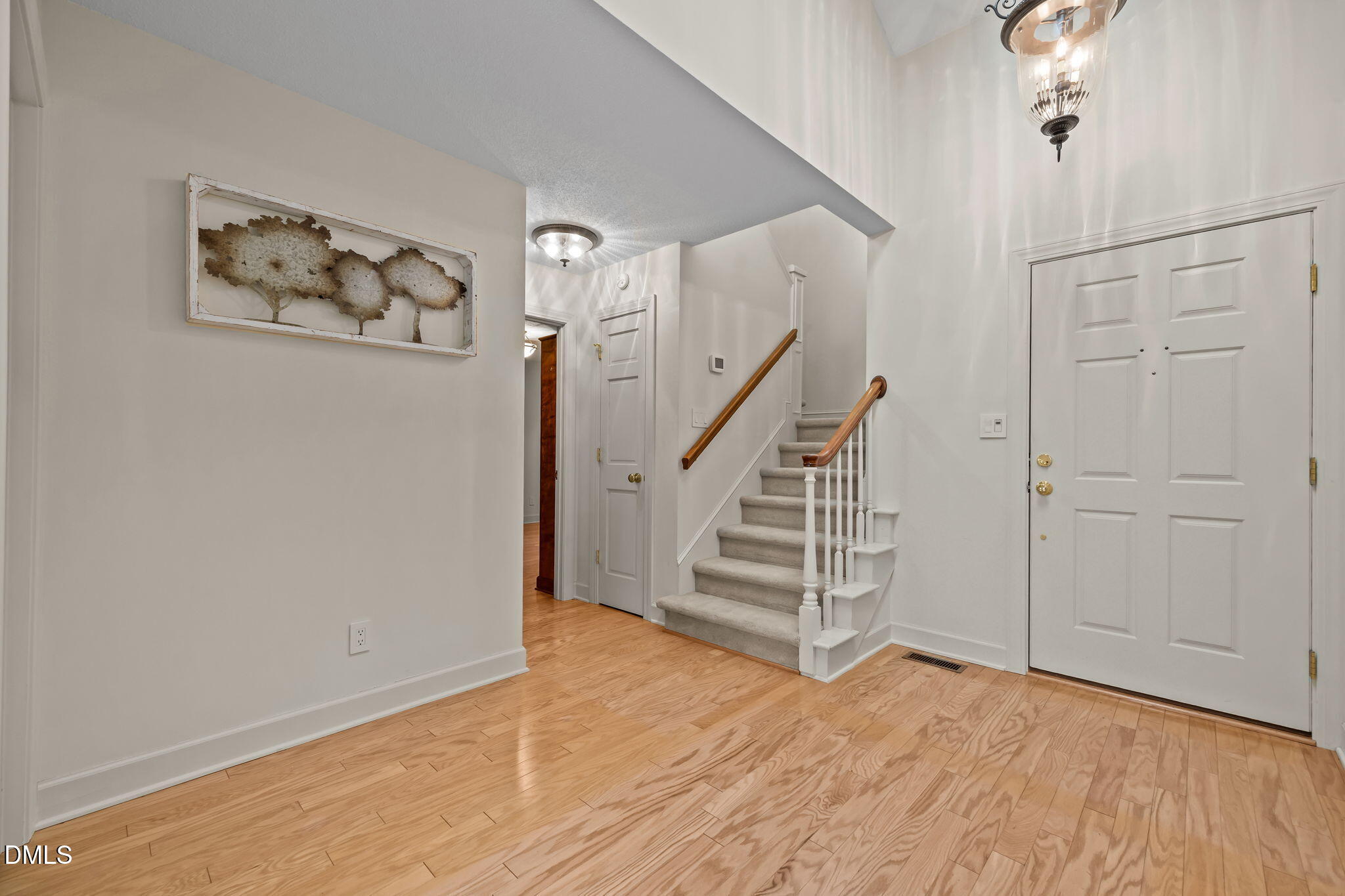 246 Fox Ridge Property Photo 4