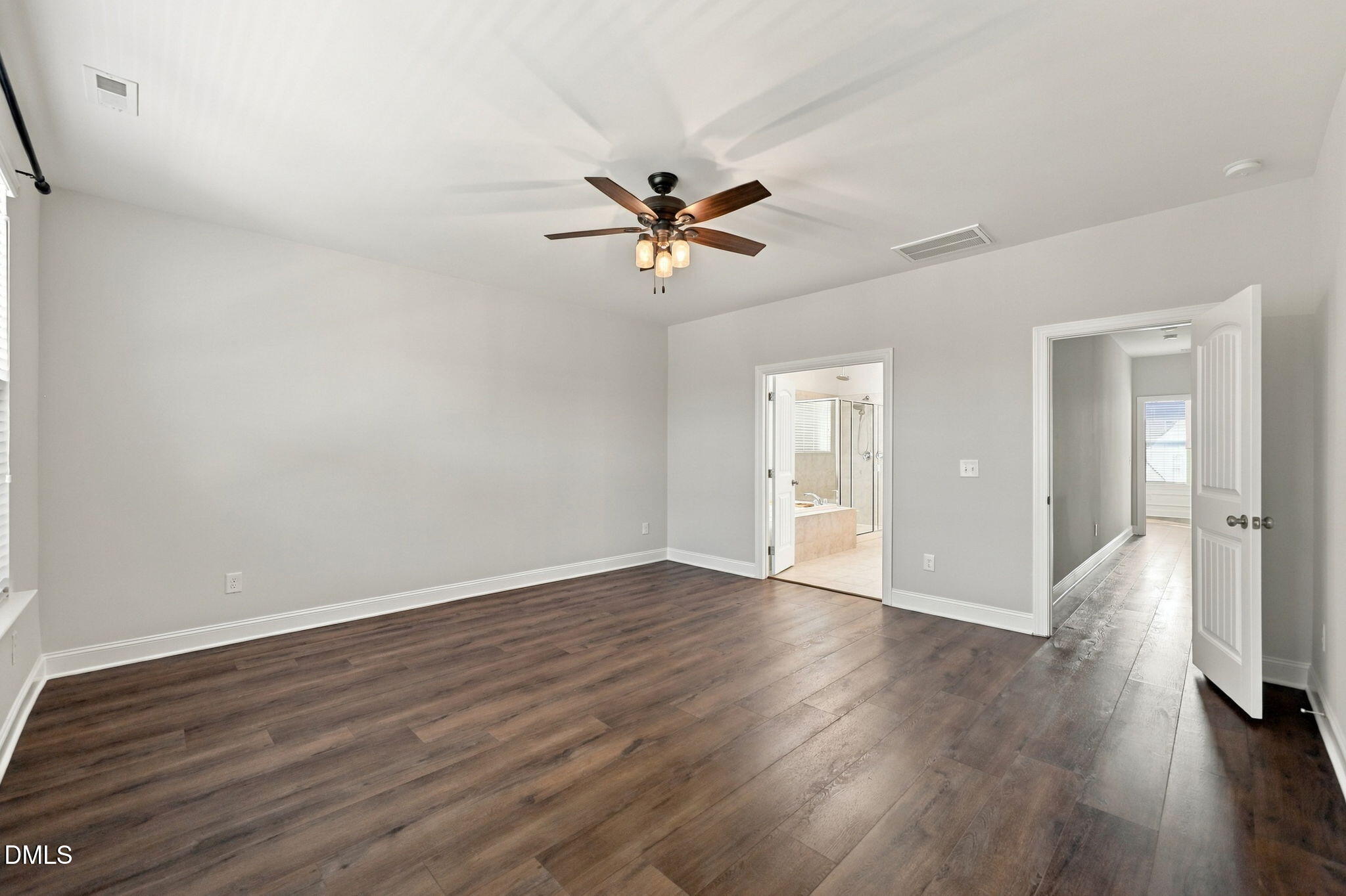 1015 Meadow Pond Drive Property Photo 19
