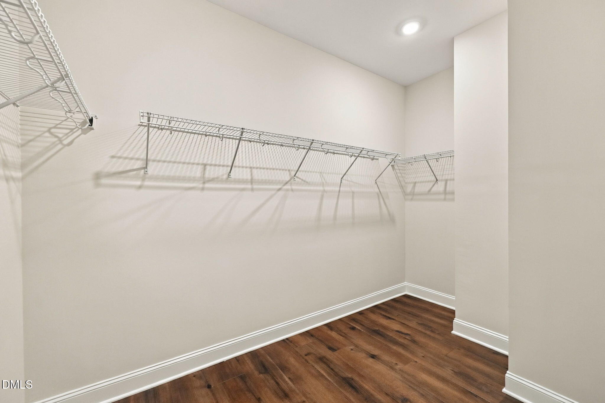 1015 Meadow Pond Drive Property Photo 25