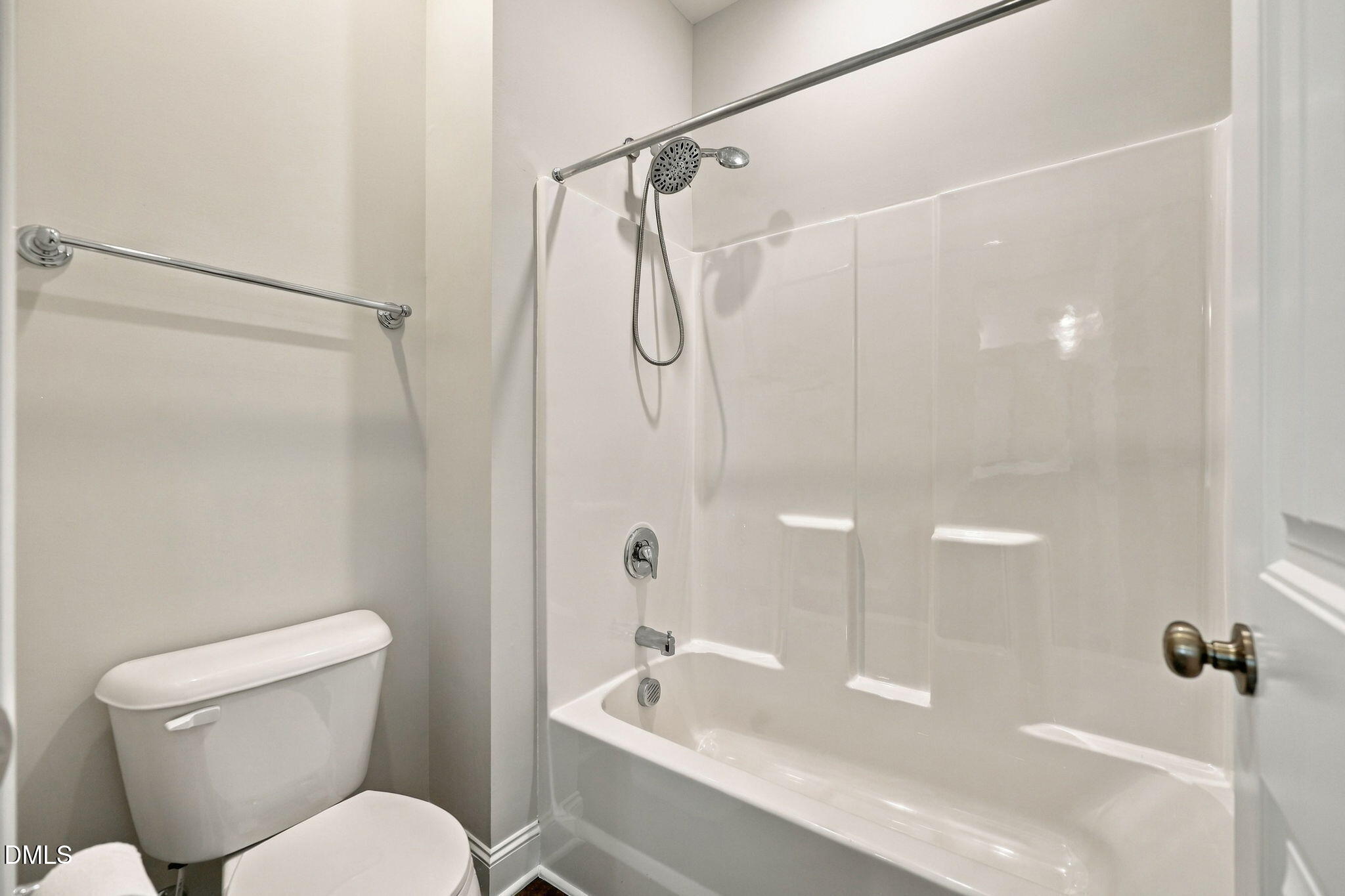 1015 Meadow Pond Drive Property Photo 30