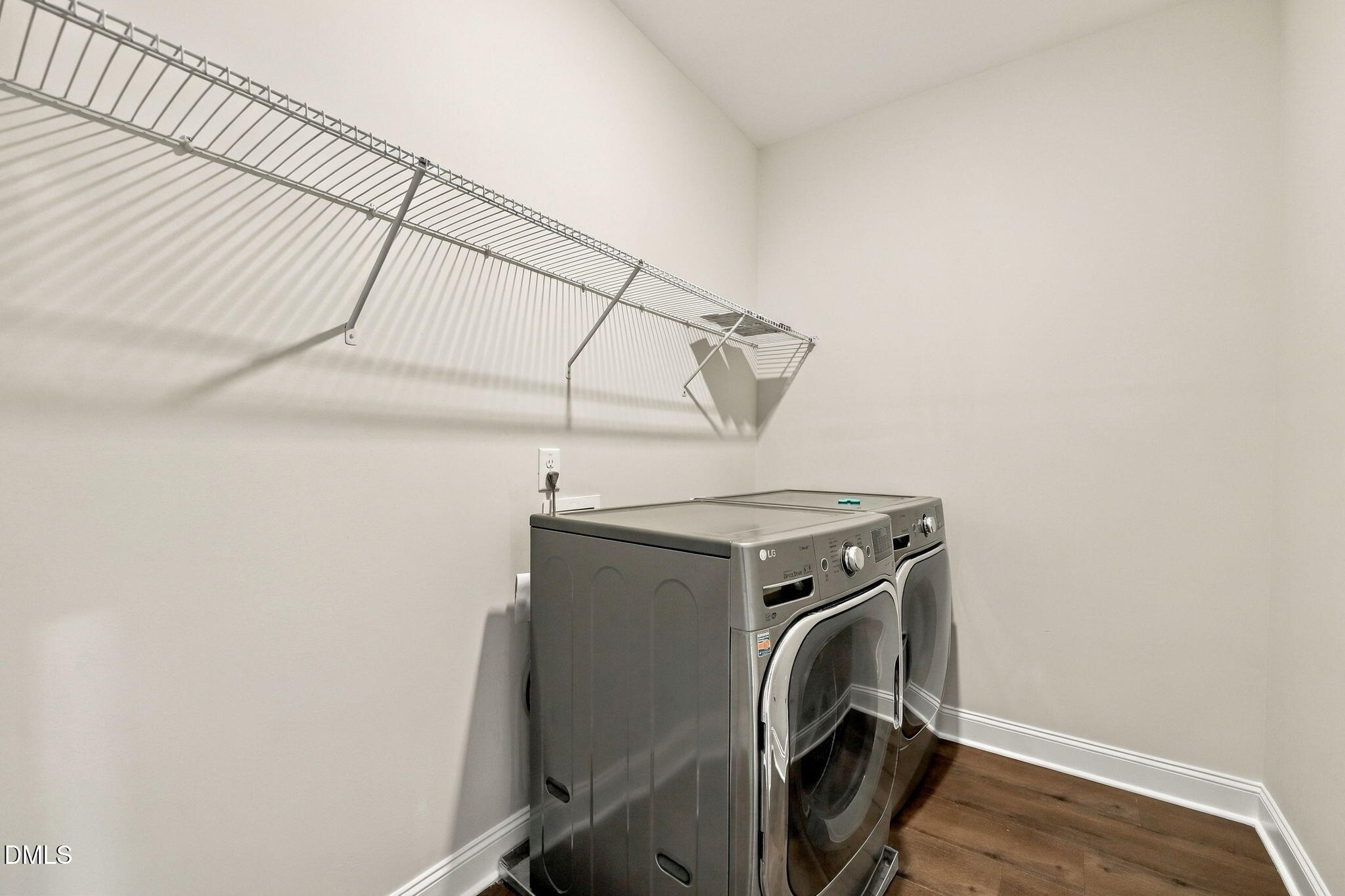 1015 Meadow Pond Drive Property Photo 31
