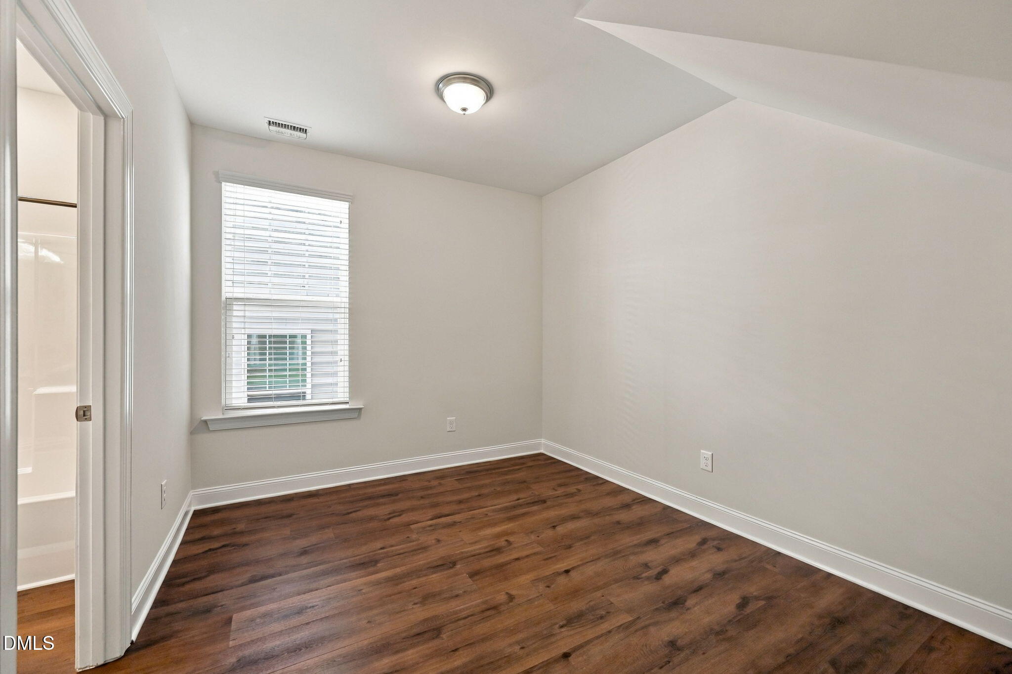 1015 Meadow Pond Drive Property Photo 33