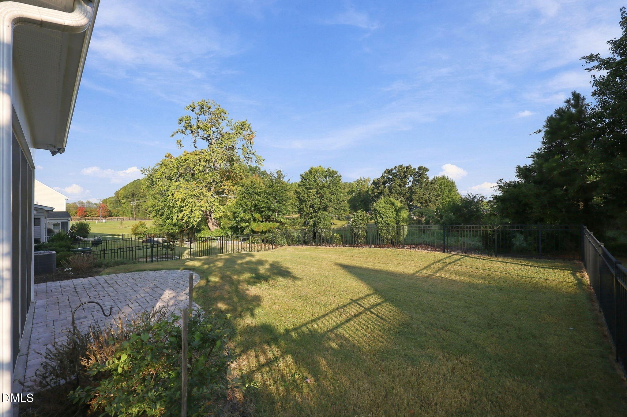 1015 Meadow Pond Drive Property Photo 39