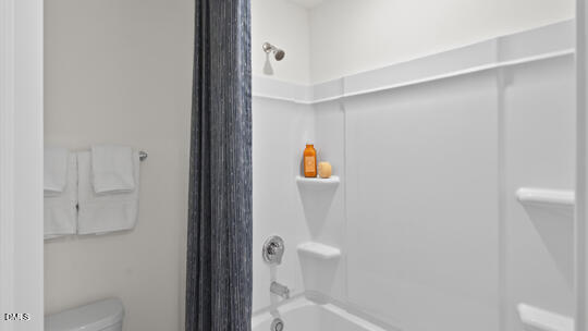 2703 Luxborough Lane Property Photo 6