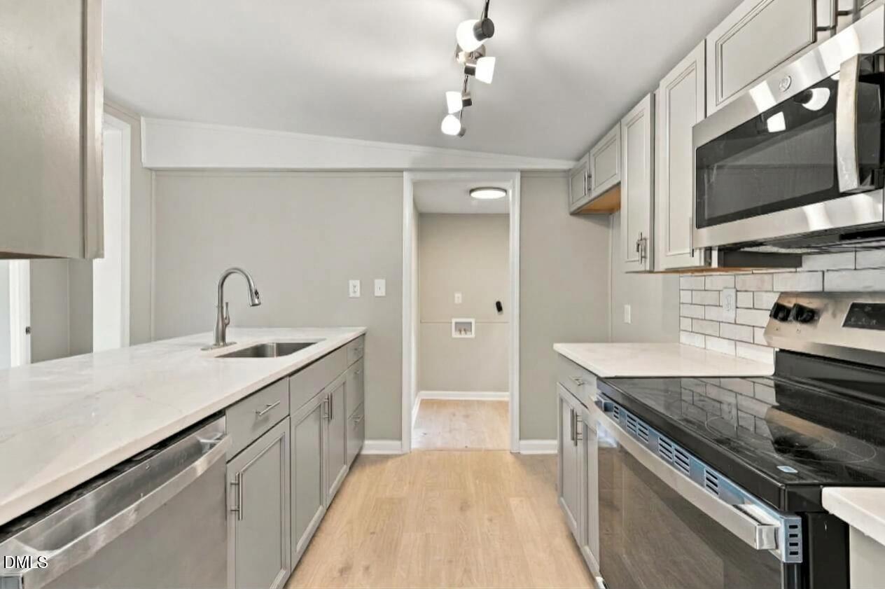 117 Fondern Drive Property Photo 2
