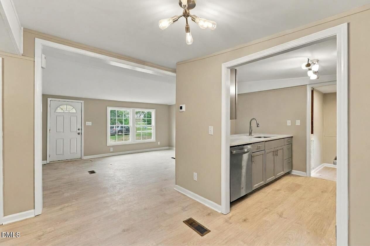 117 Fondern Drive Property Photo 7