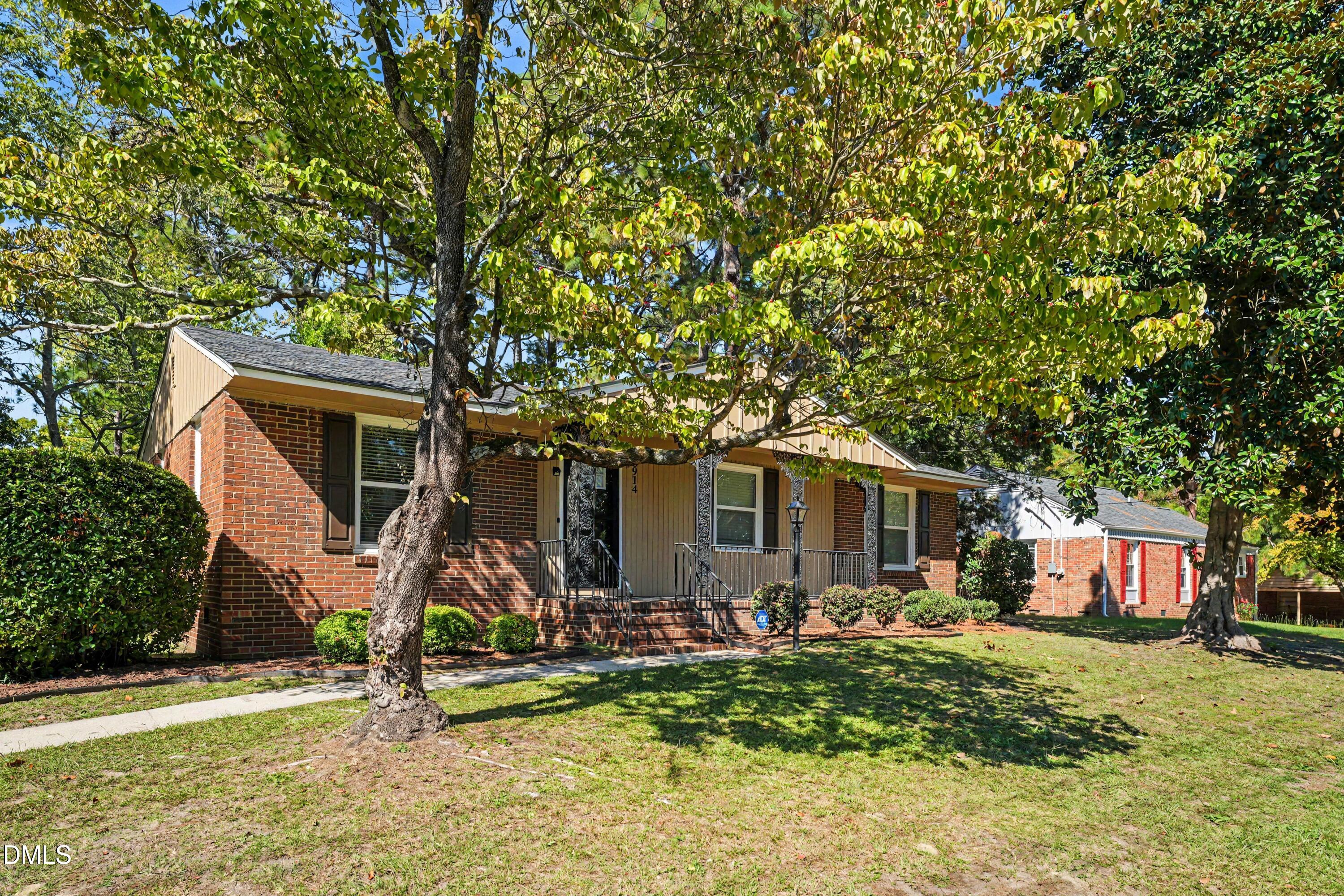 3914 Coventry Road Property Photo 8