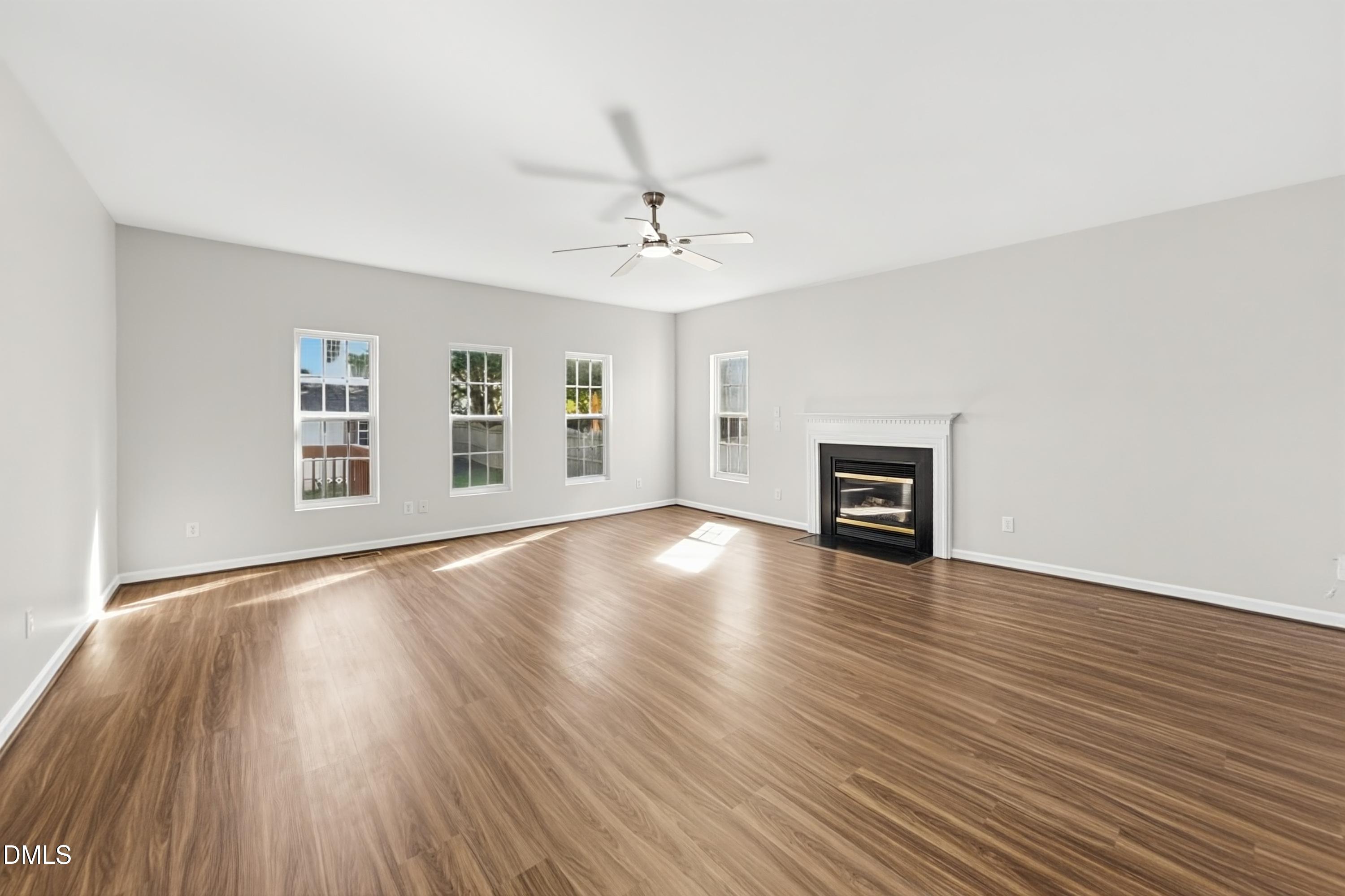 5624 Clarks Fork Drive Property Photo 4