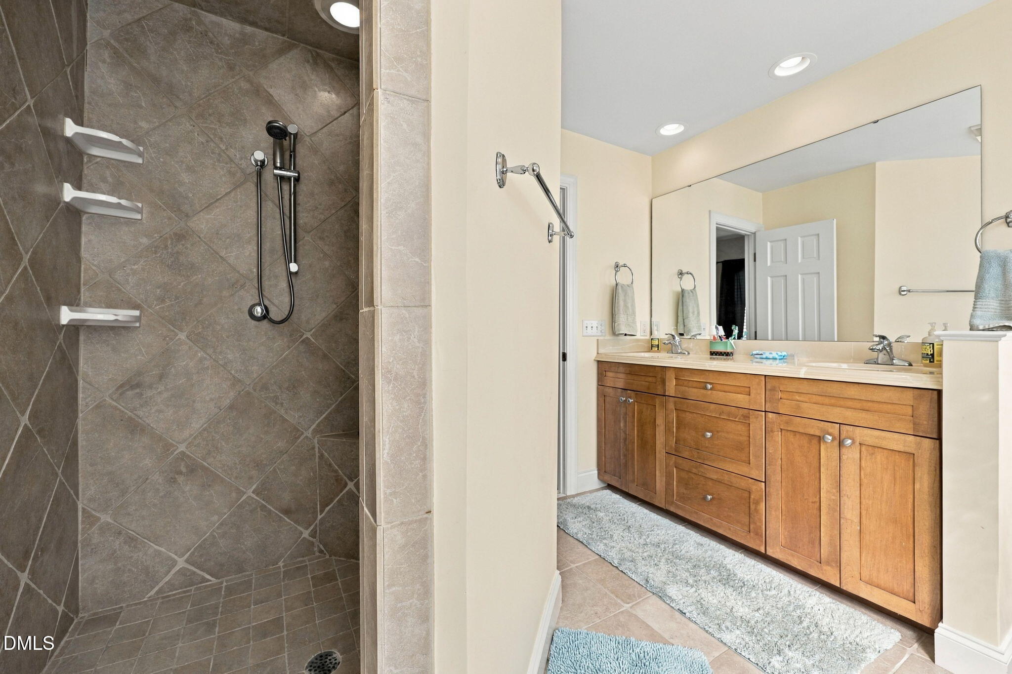 995 Bolton Road Property Photo 14
