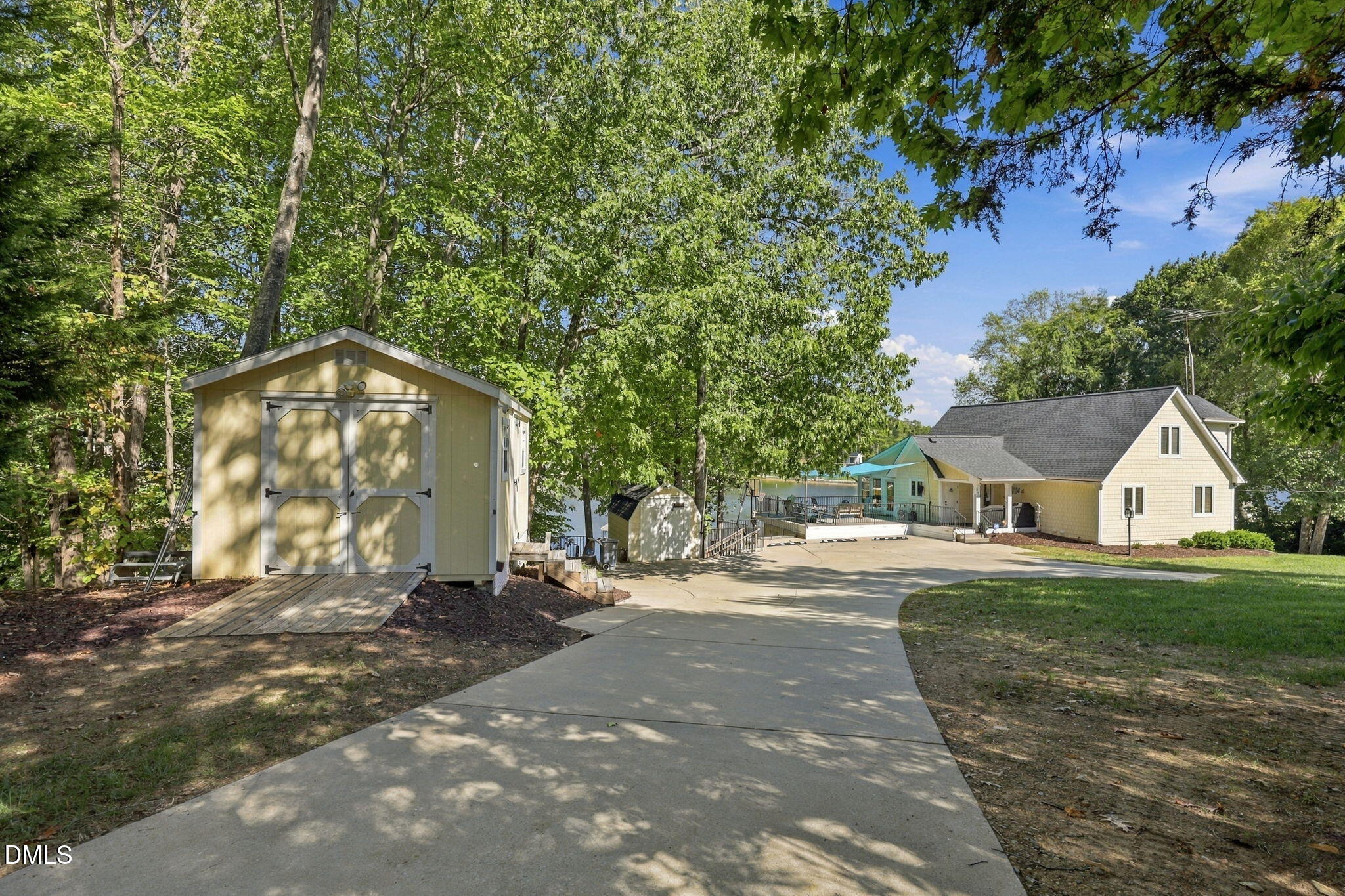 995 Bolton Road Property Photo 24