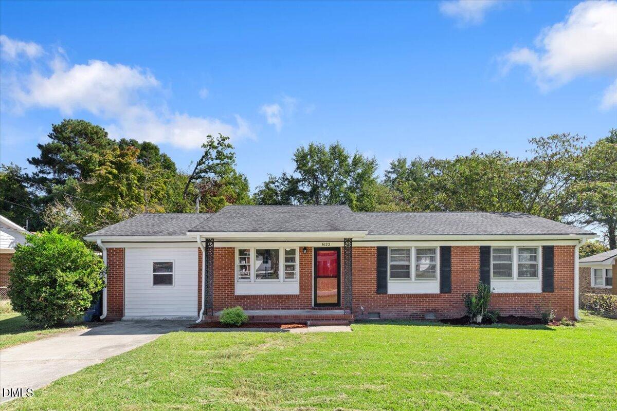 6122 Conaway Drive Property Photo 2