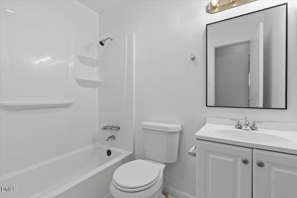 6122 Conaway Drive Property Photo 17