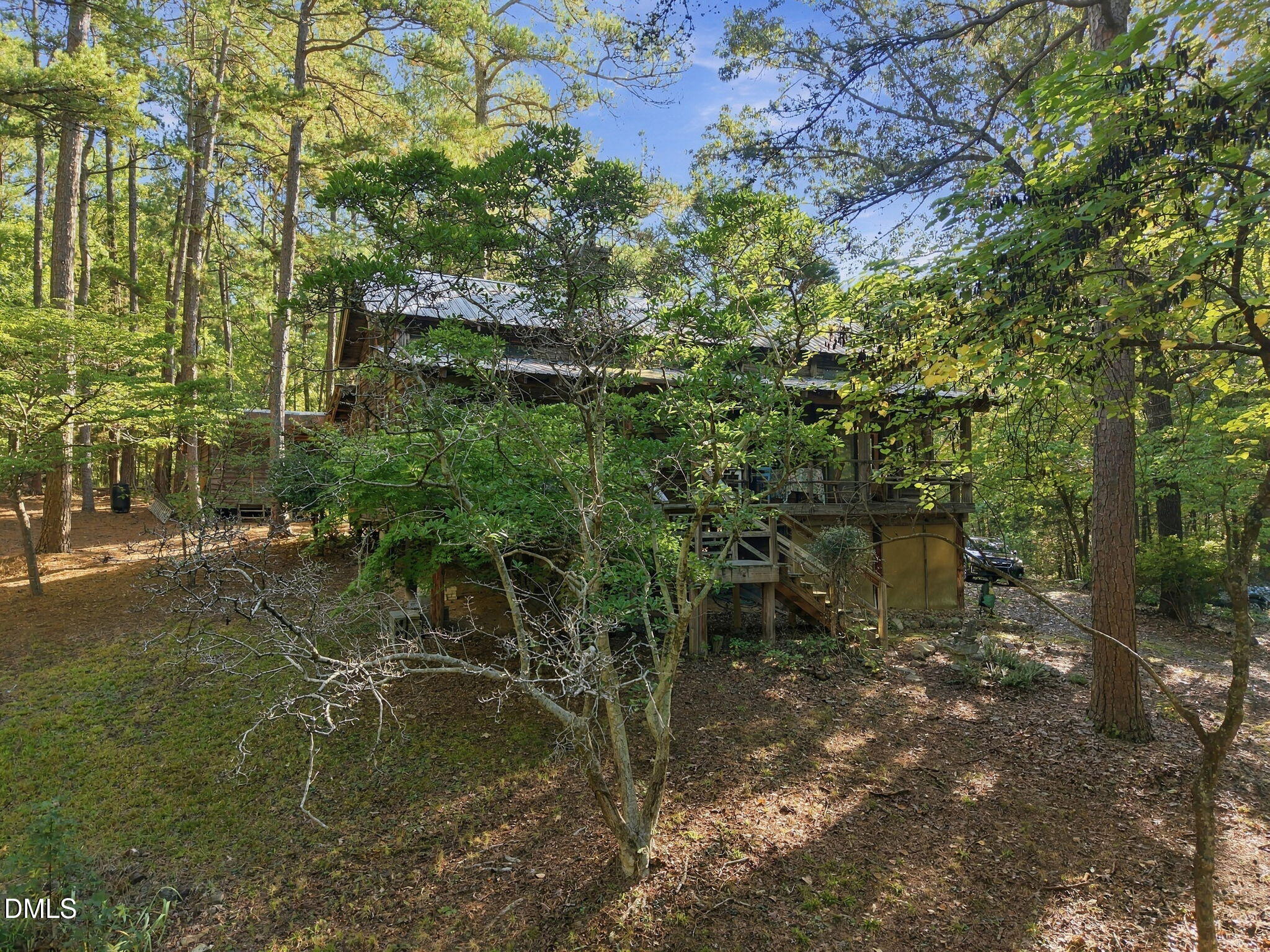 400 River View Road Property Photo 6