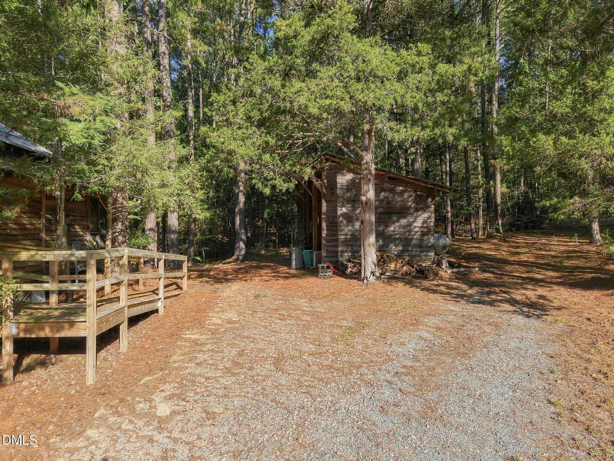 400 River View Road Property Photo 7