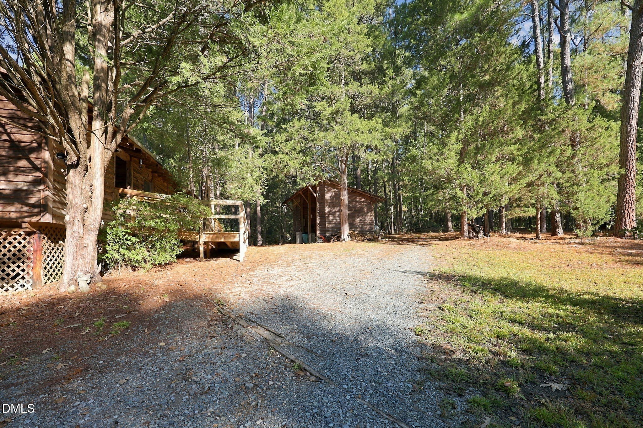 400 River View Road Property Photo 9