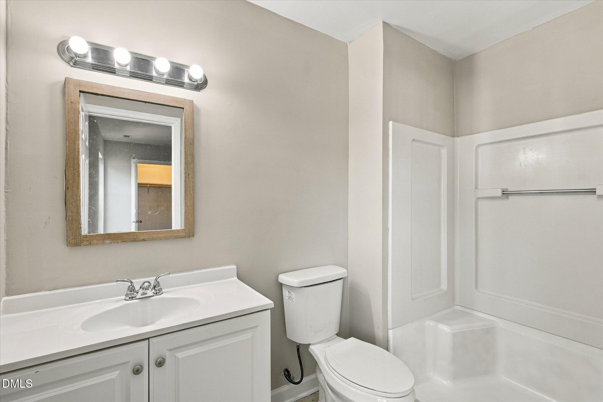 320 Kilarney Drive Property Photo 14