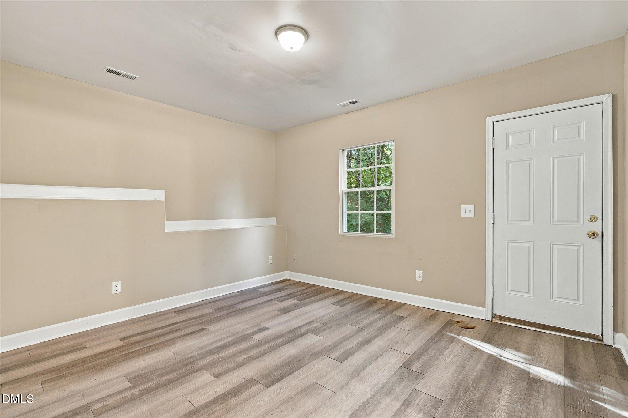 320 Kilarney Drive Property Photo 18