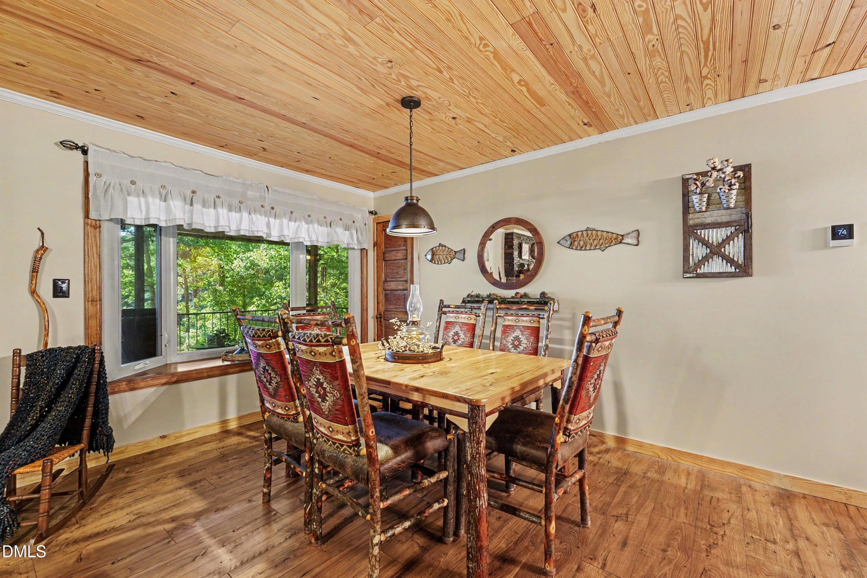 1041 Emerald Shores Road Property Photo 10