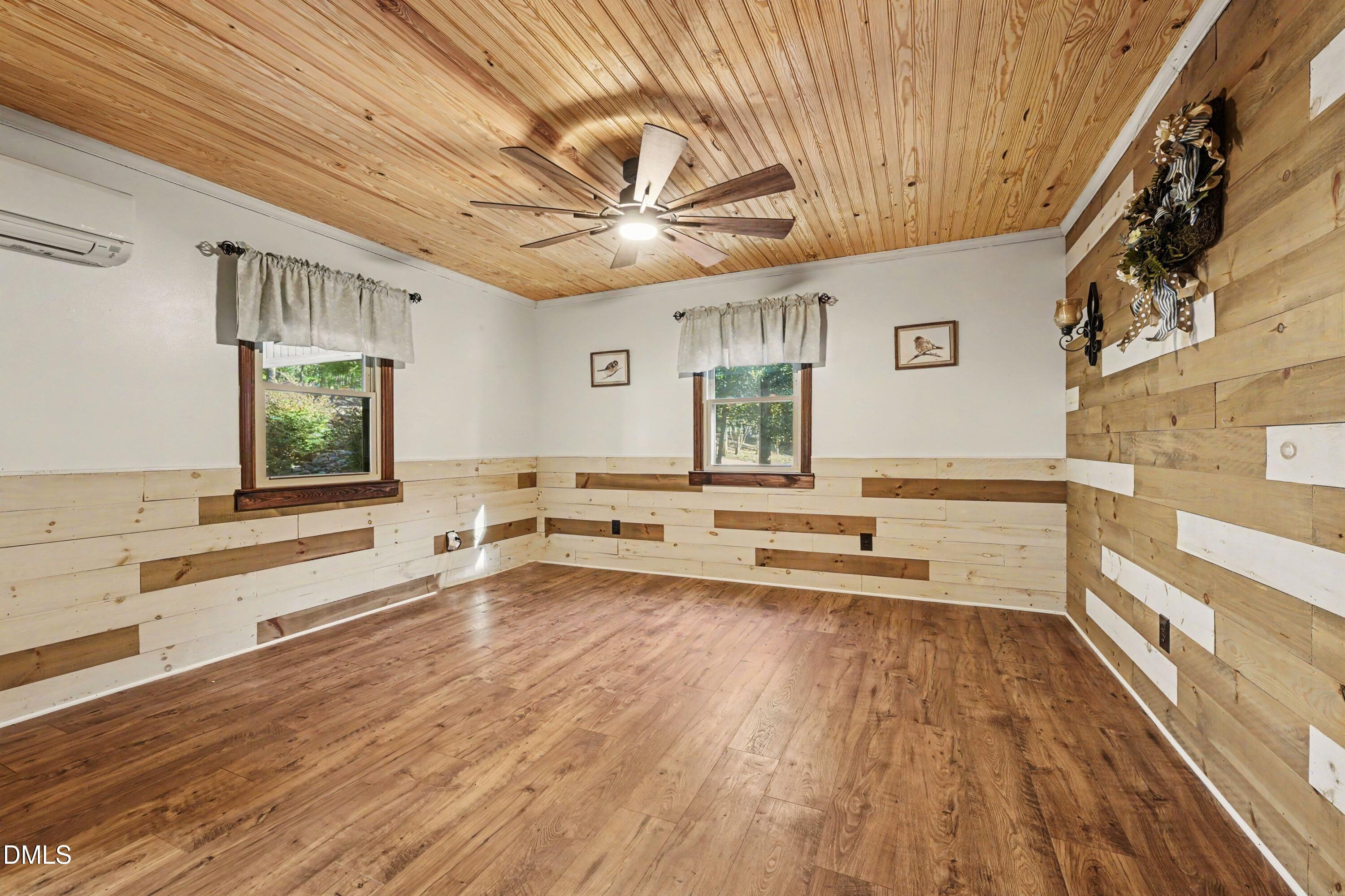 1041 Emerald Shores Road Property Photo 18