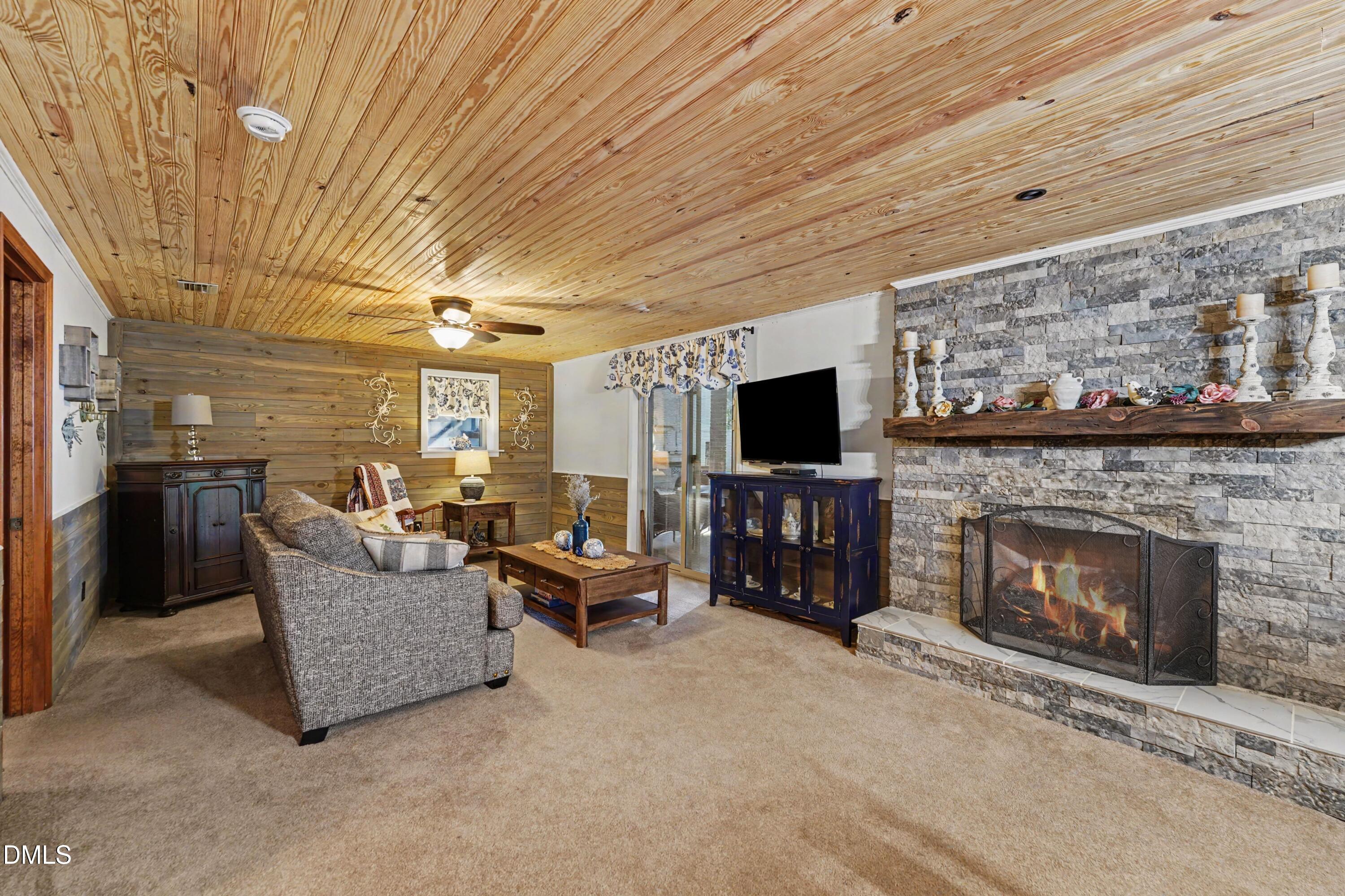 1041 Emerald Shores Road Property Photo 27
