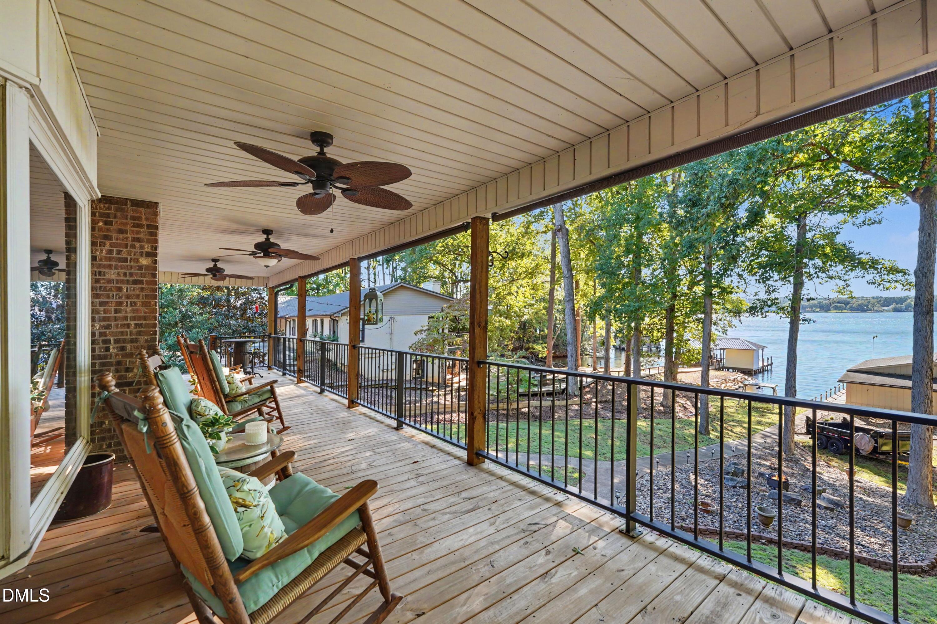 1041 Emerald Shores Road Property Photo 36