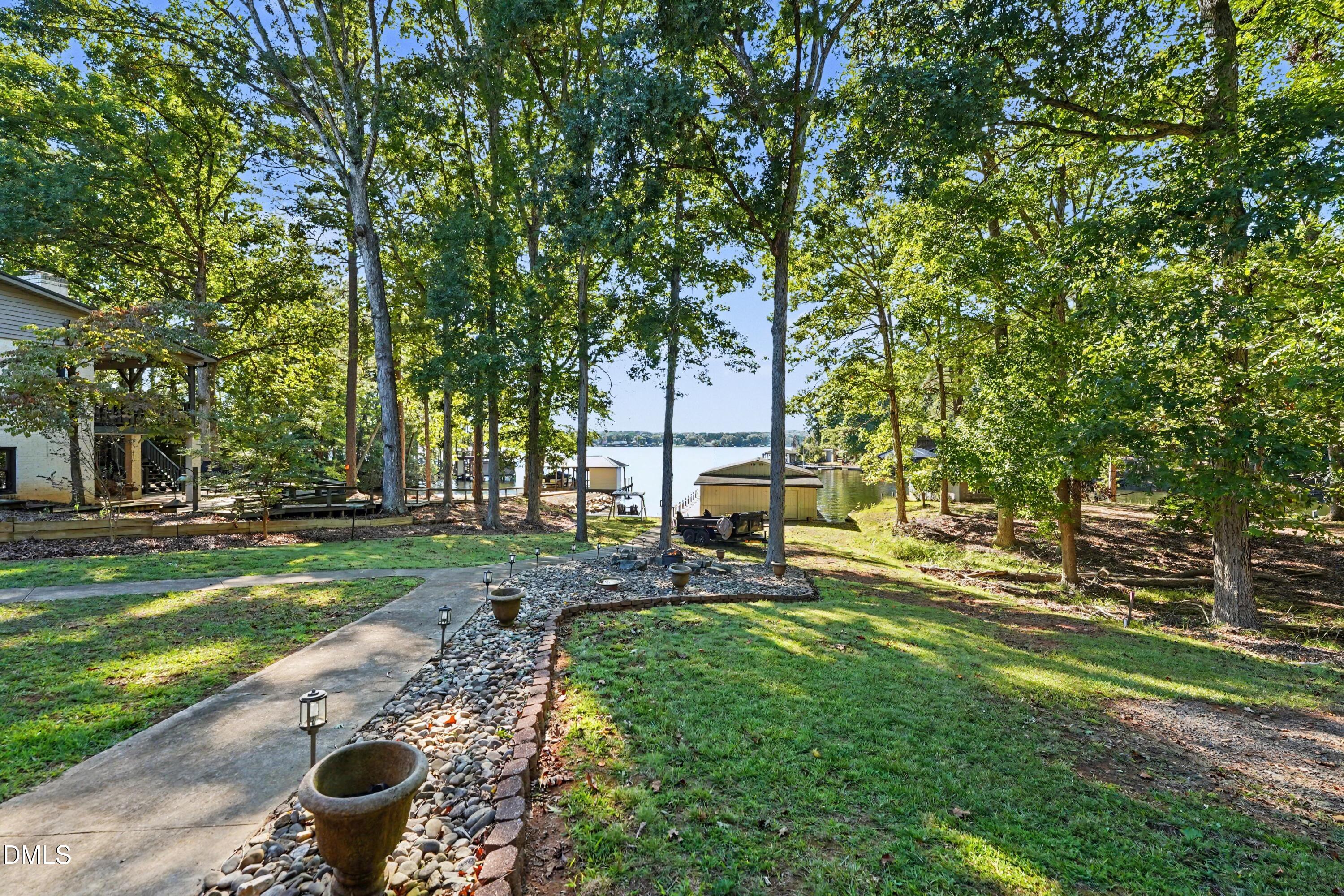 1041 Emerald Shores Road Property Photo 40