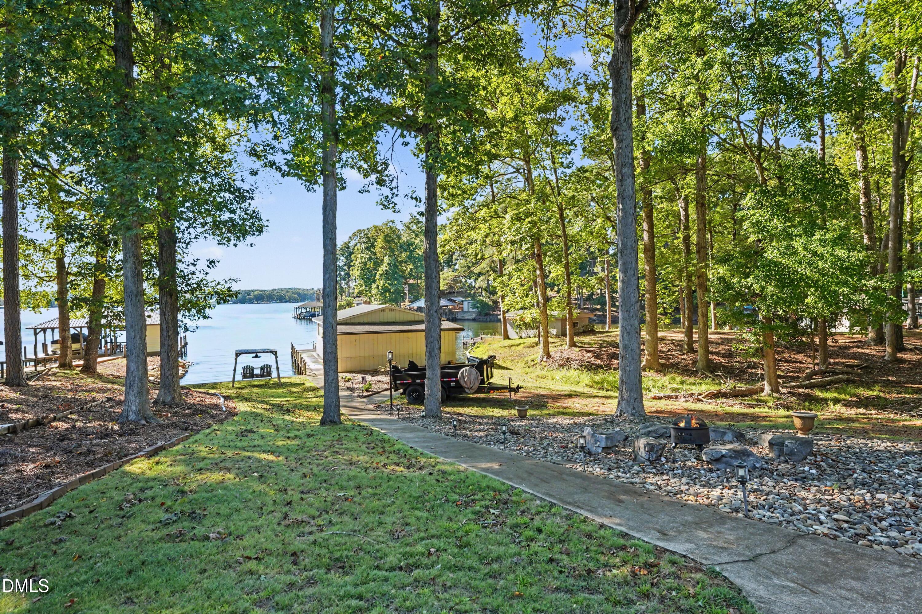 1041 Emerald Shores Road Property Photo 41